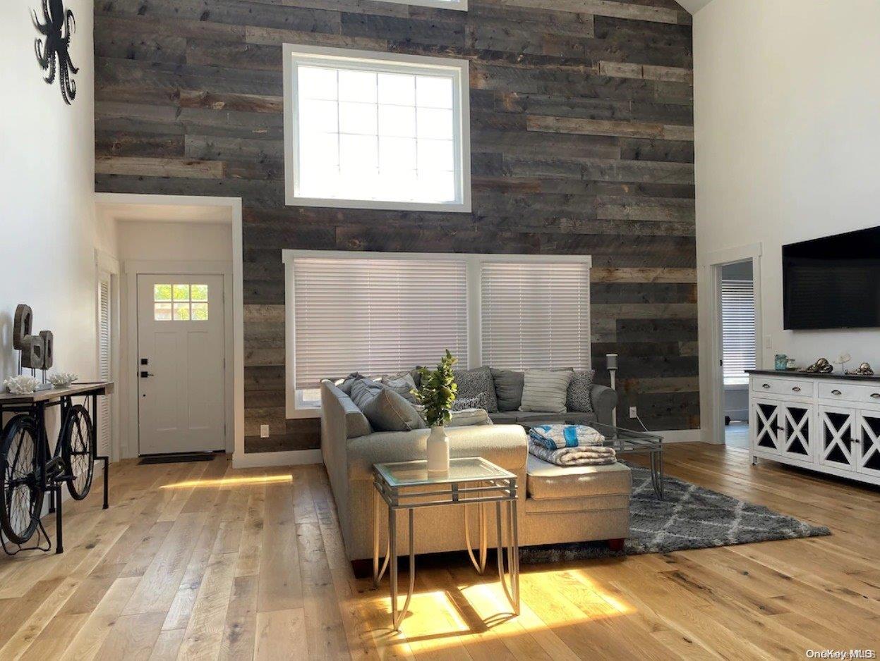 #2 photo, 285 Cottage Walk, Ocean Beach , NY 11770