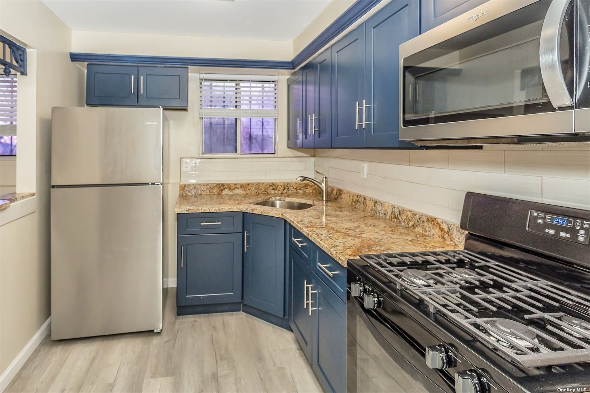 #1 photo, 165-28 144th Drive, 皇后区 Springfield Gardens , NY 11413