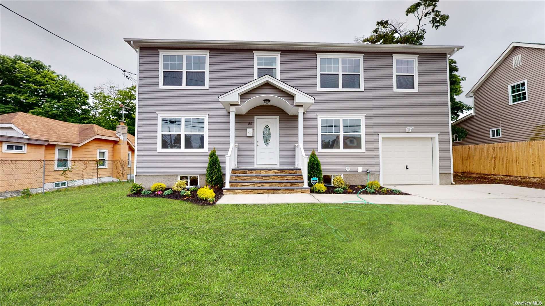 #1 photo, 86 Oak Street, 長島 Freeport , NY 11520