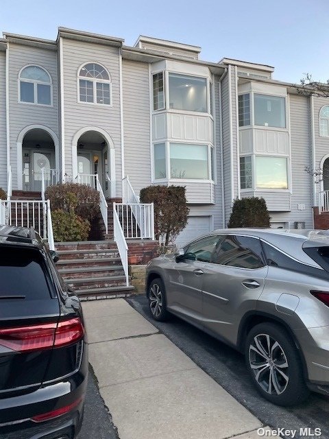 #1 photo, 242-11B Oak Park Drive, 皇后区 道格拉斯顿 Douglaston , NY 11362