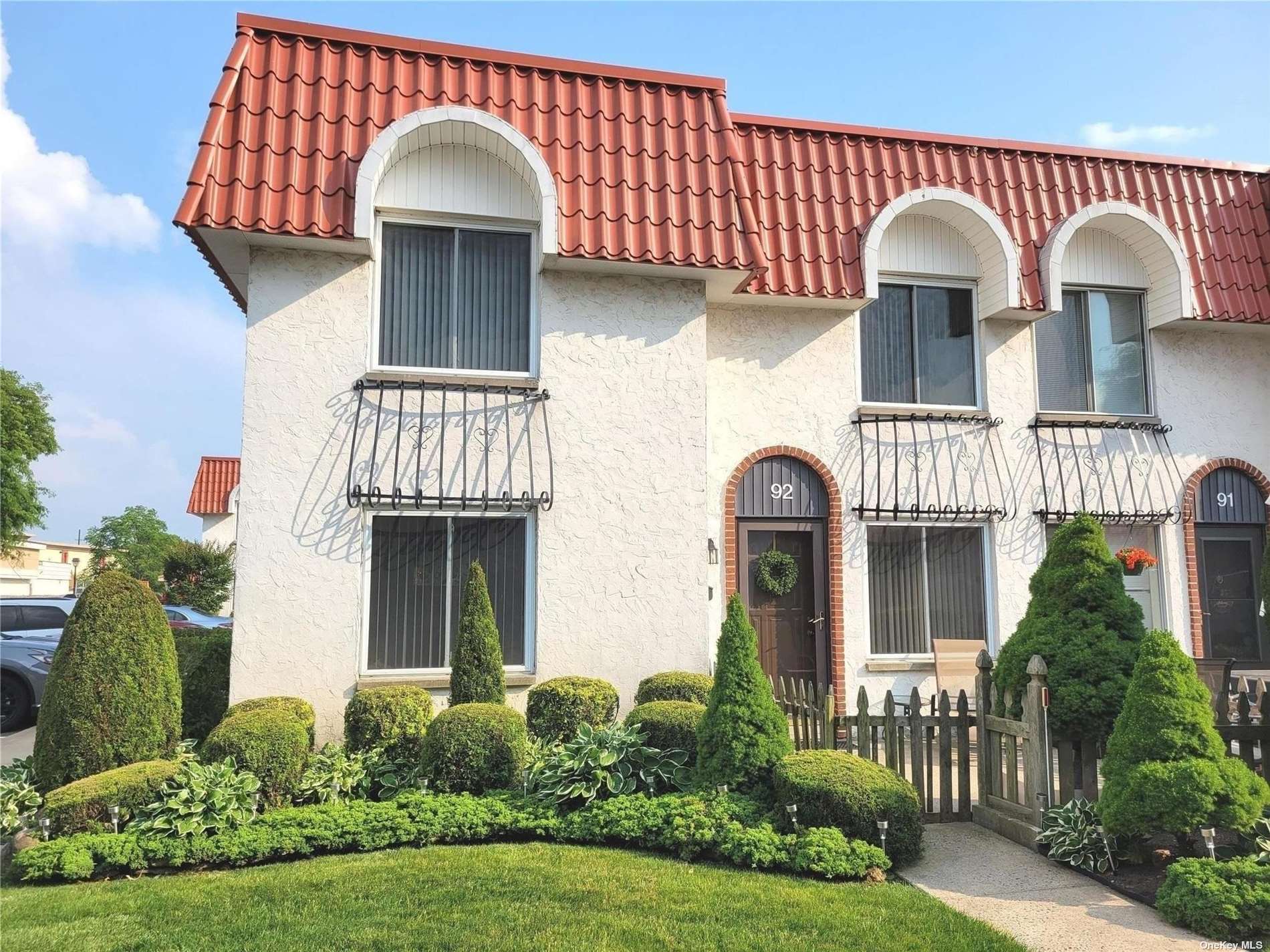 #1 photo, 92 Alhambra Drive, 長島 Oceanside , NY 11572