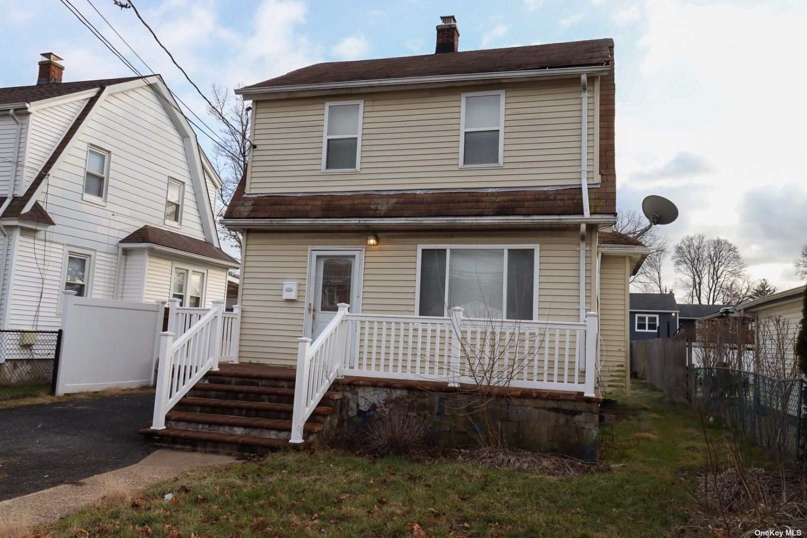 #1 photo, 132 Woodside Avenue, 长岛 Freeport , NY 11520