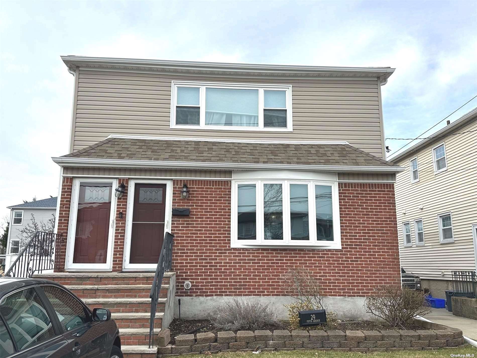 #1 photo, 29 5th Avenue, ناسو East Rockaway , NY 11518