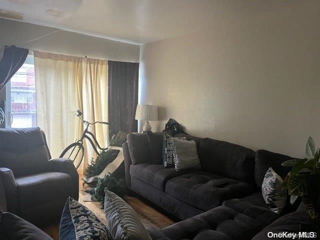 #6 photo, 927 E 96th Street, ブルックリン区 Brooklyn , NY 11236