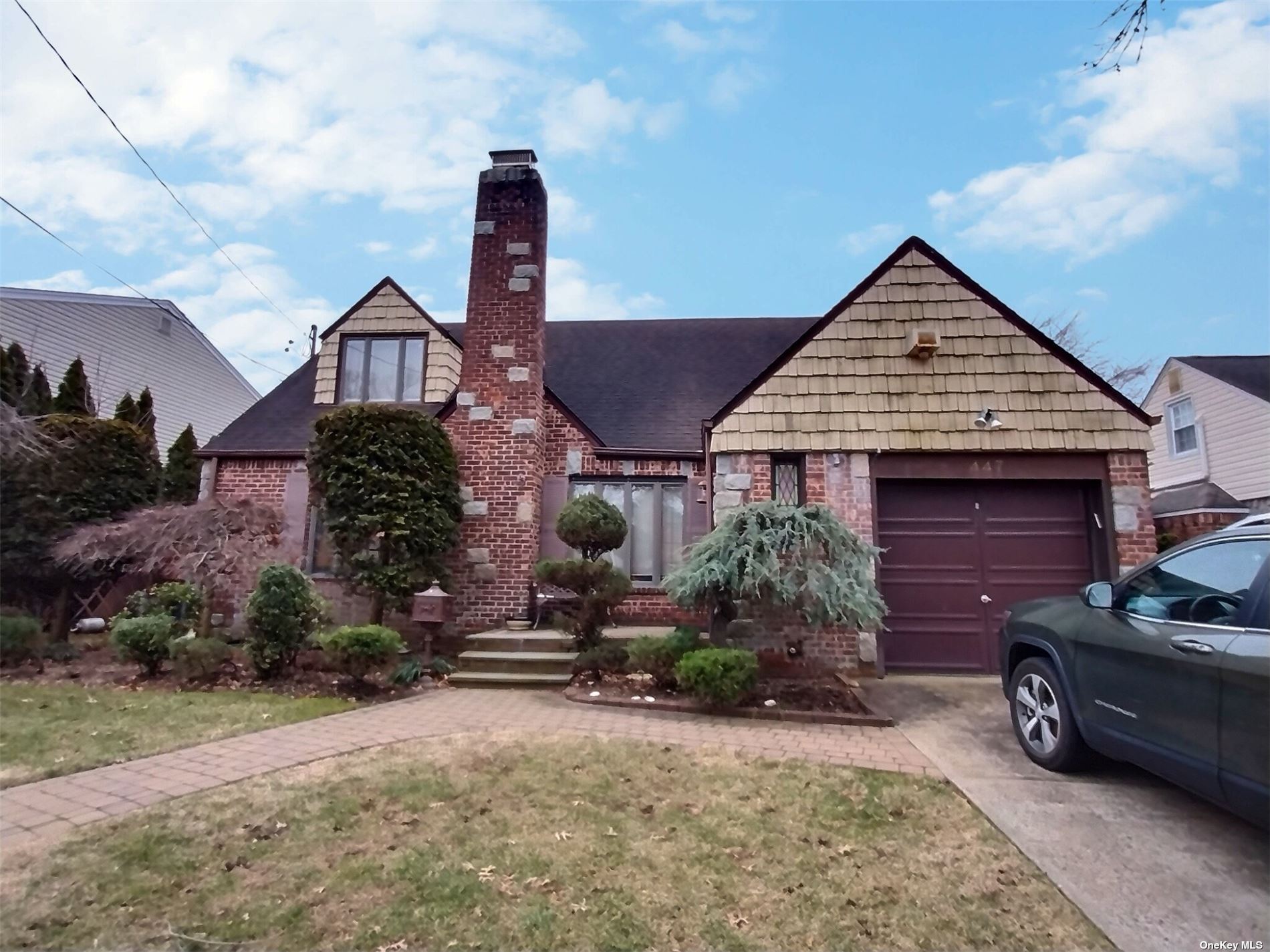 #1 photo, 447 Bell Street, 長島 West Hempstead , NY 11552