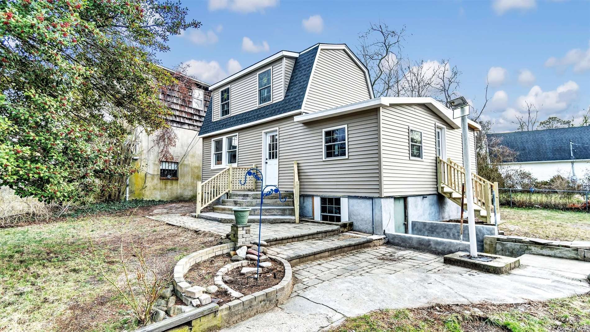 #1 photo, 851 Flanders Road, 東長島 汉普顿 Flanders , NY 11901