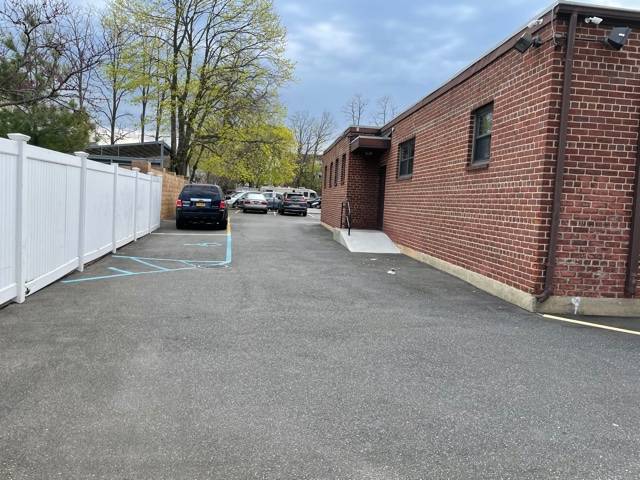 #13 photo, 294 W Merrick Rd, ナッソー郡 Freeport , NY 11520