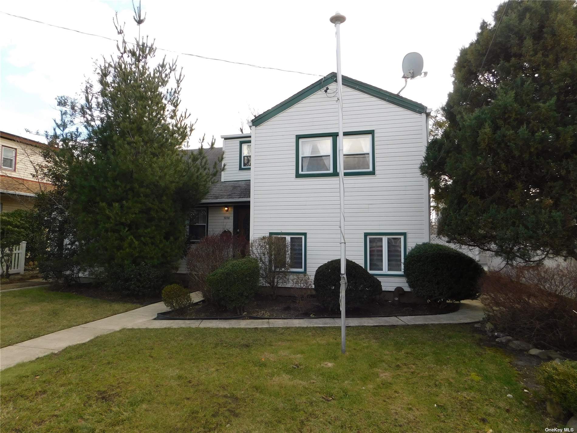 #1 photo, 1038 Mckinley Street, 長島 Baldwin , NY 11510