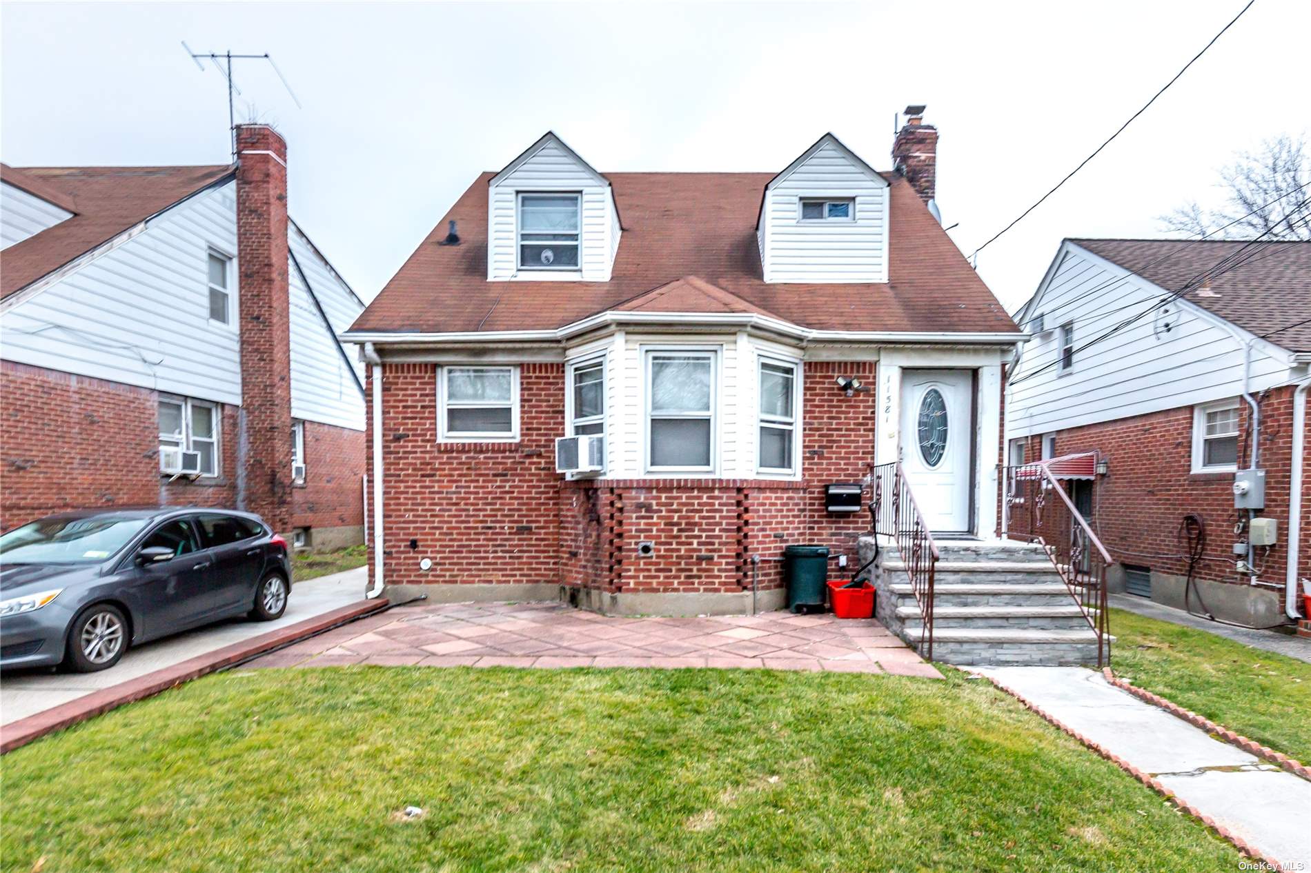 #1 photo, 11581 Parkway Drive, 長島 Elmont , NY 11003