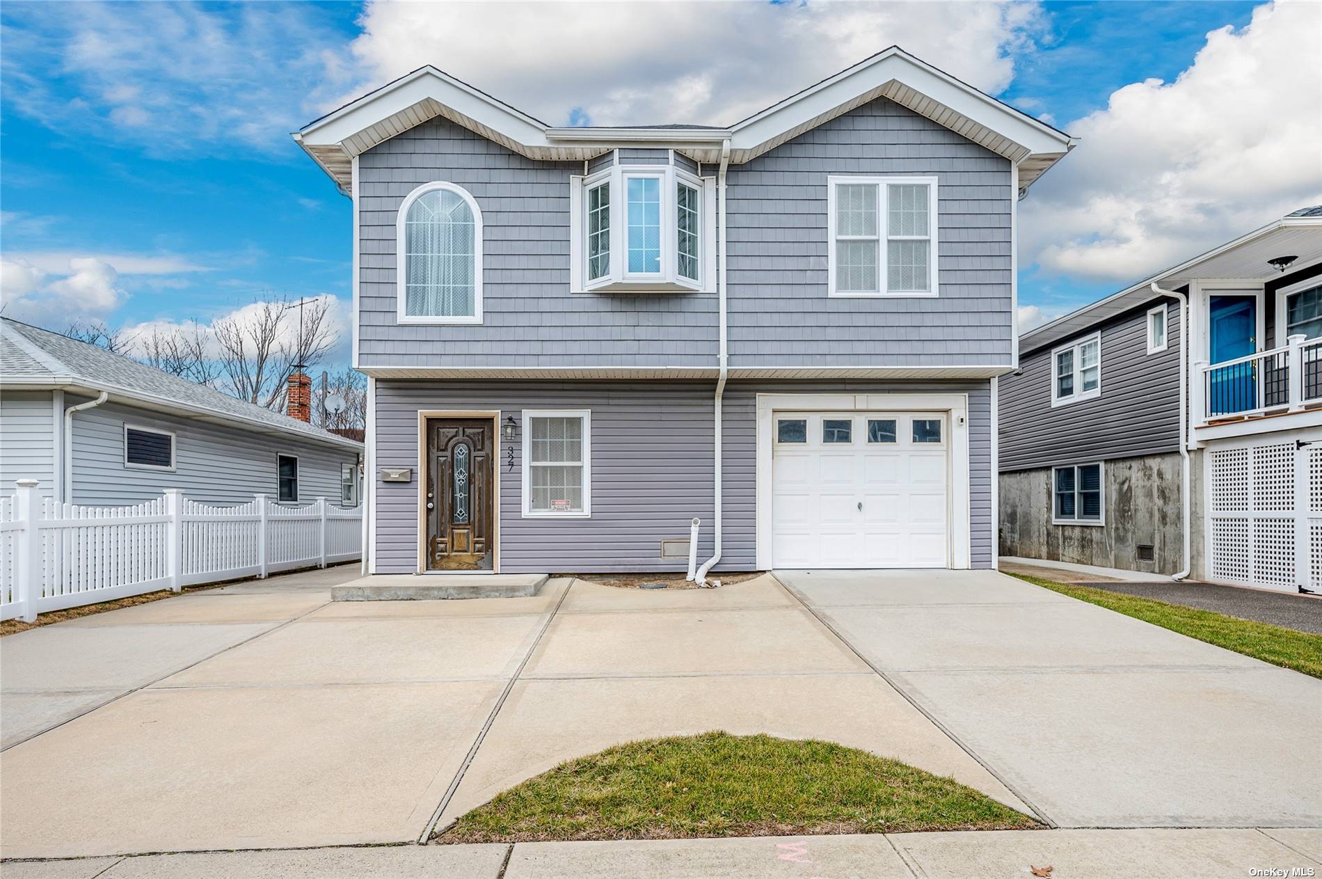 #1 photo, 327 E Harrison Street, 長島 長灘 Long Beach , NY 11561