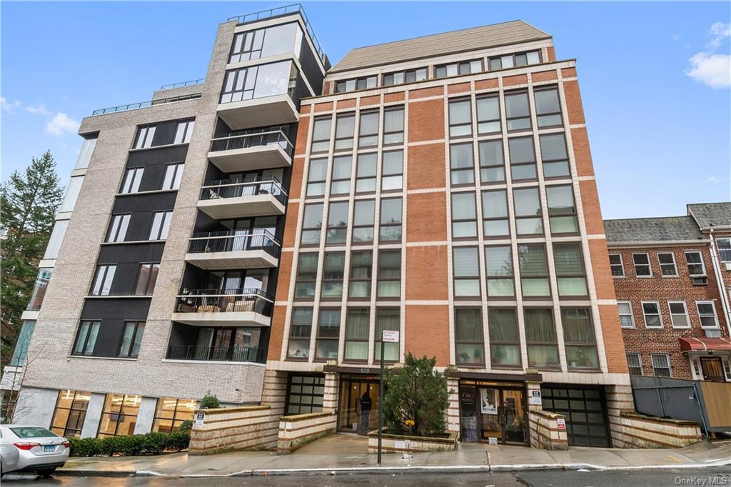 #1 photo, 628 W 238th Street, 布朗士 Bronx , NY 10463