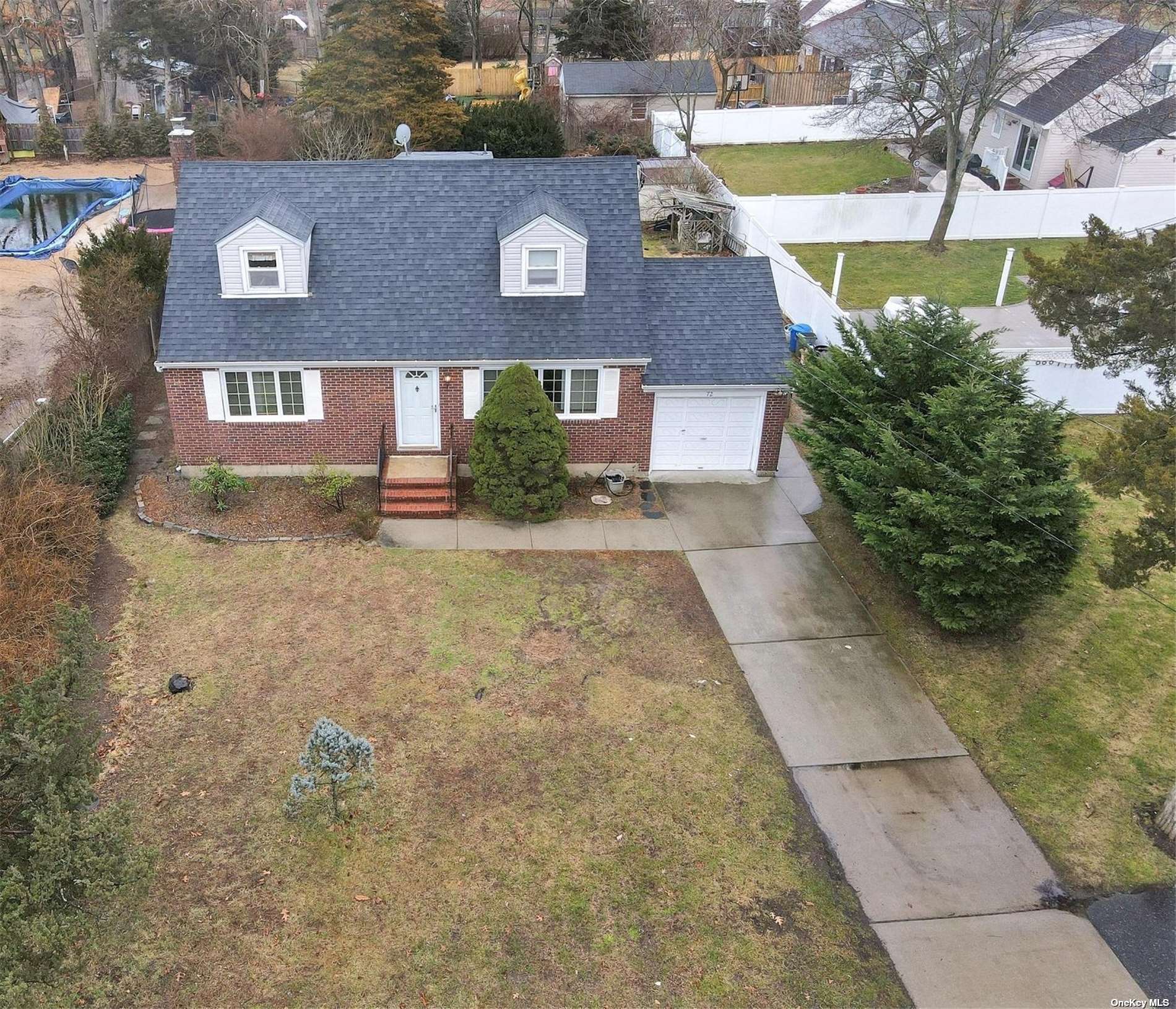 #1 photo, 72 Lebkamp Avenue, 東長島 亨廷顿 Huntington , NY 11743