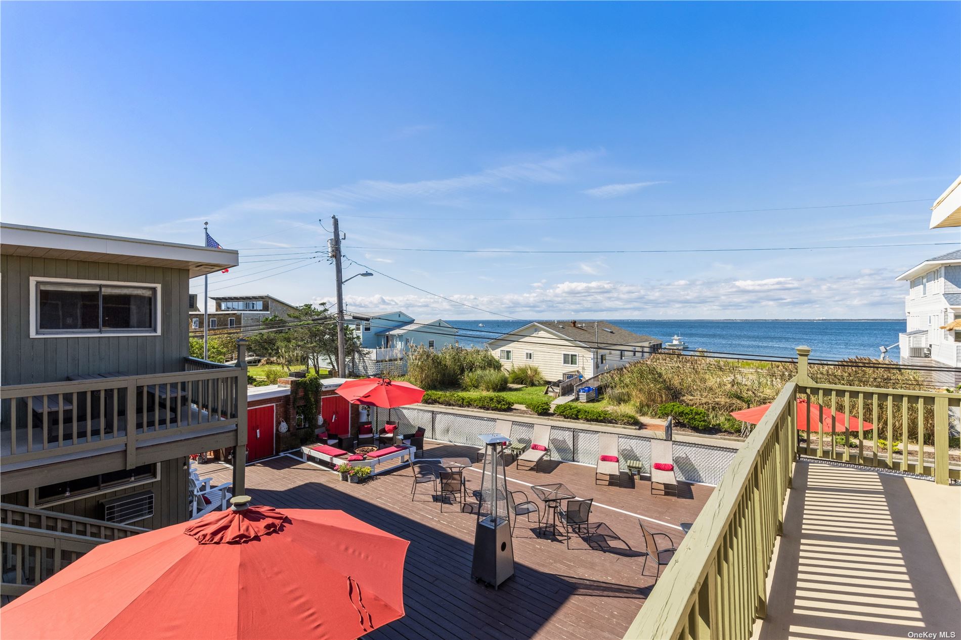 #1 photo, 78 E Bayview Avenue, 東長島 Ocean Bay Park , NY 11770