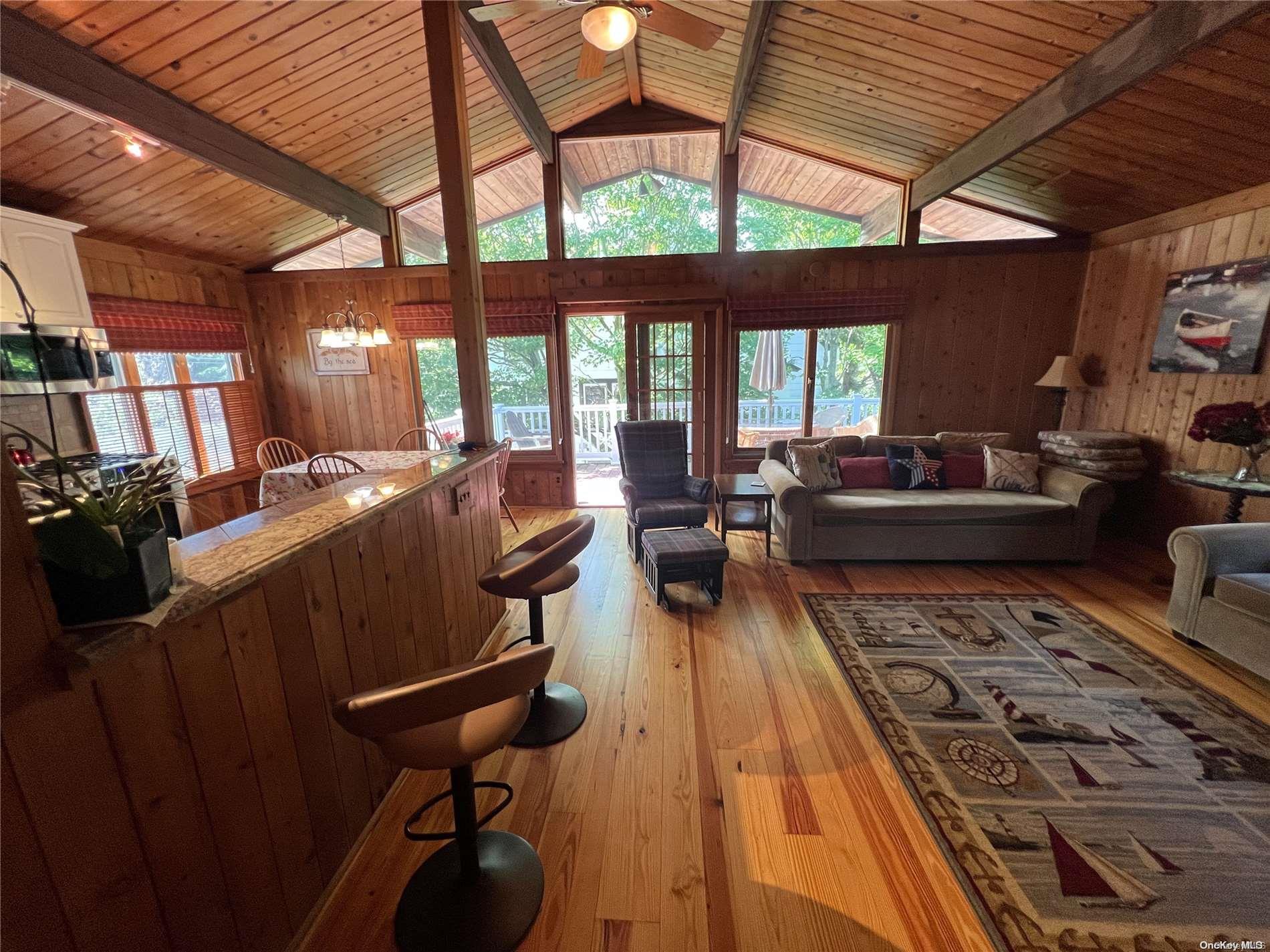 #7 photo, 71 Garden City Avenue, ナッソー郡 Point Lookout , NY 11569