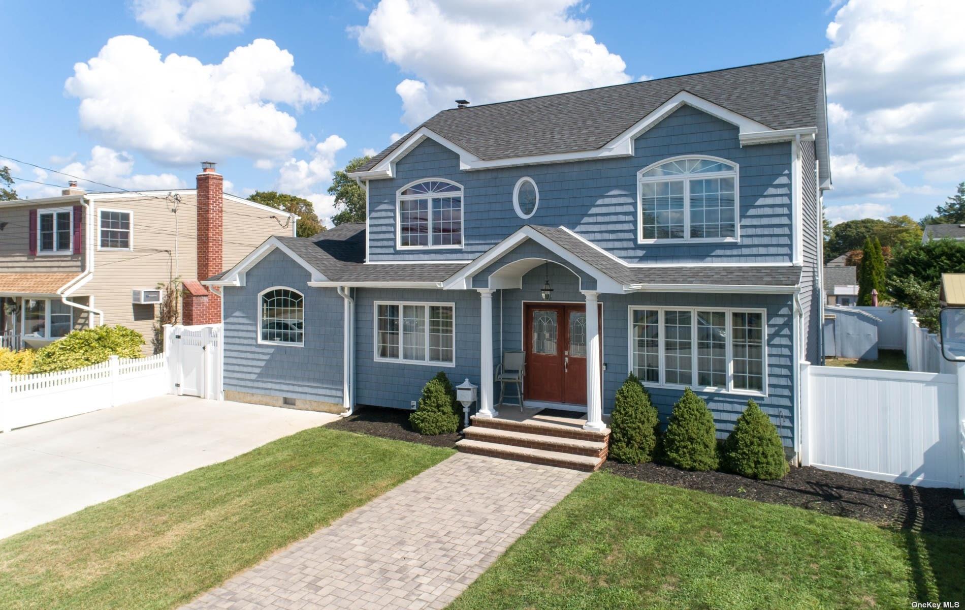 #1 photo, 325 Philadelphia Avenue, 長島 Massapequa Park , NY 11762