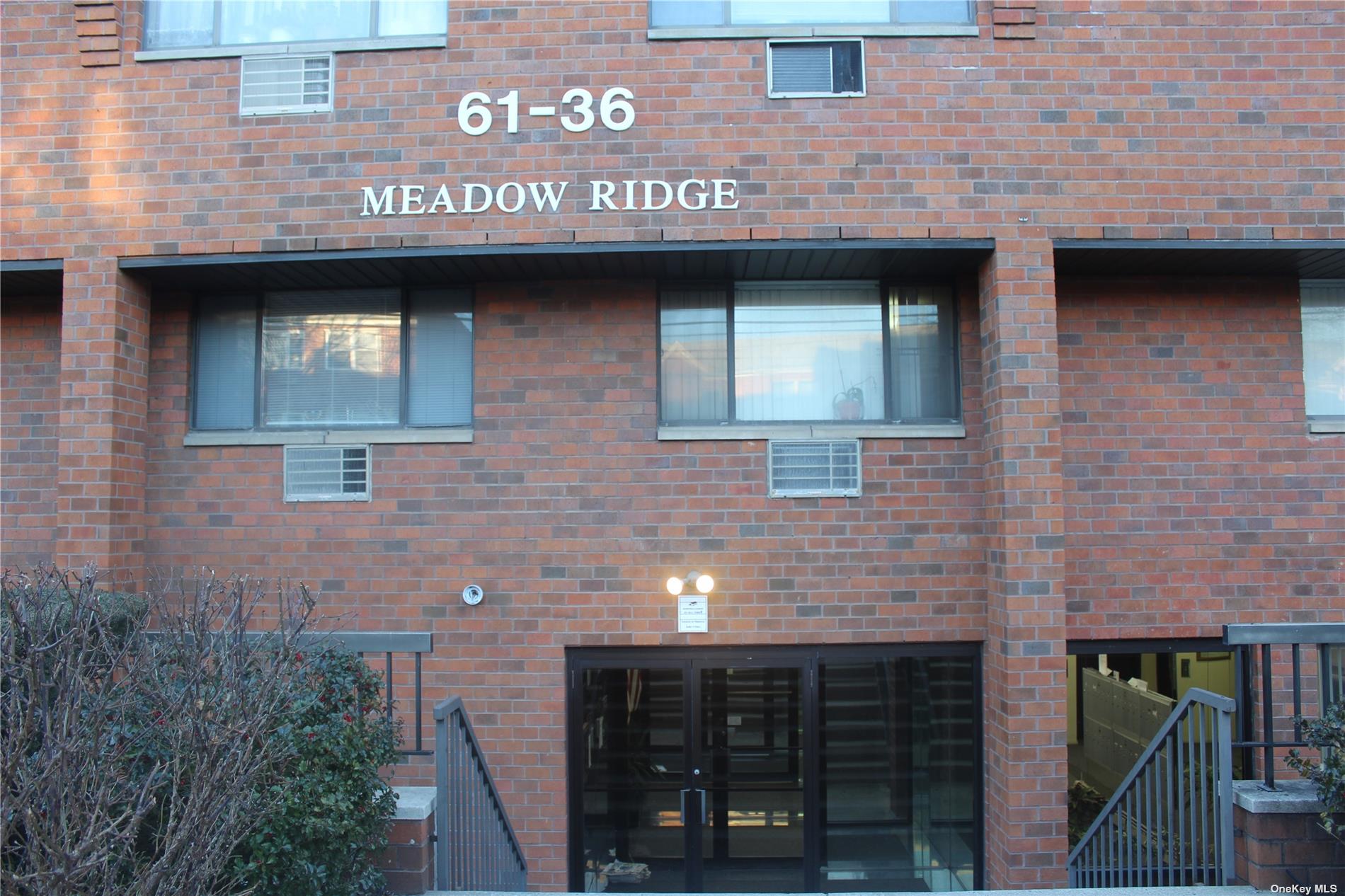 #1 photo, 61-36 170th Street, 皇后區 新鮮草原 Fresh Meadows , NY 11365