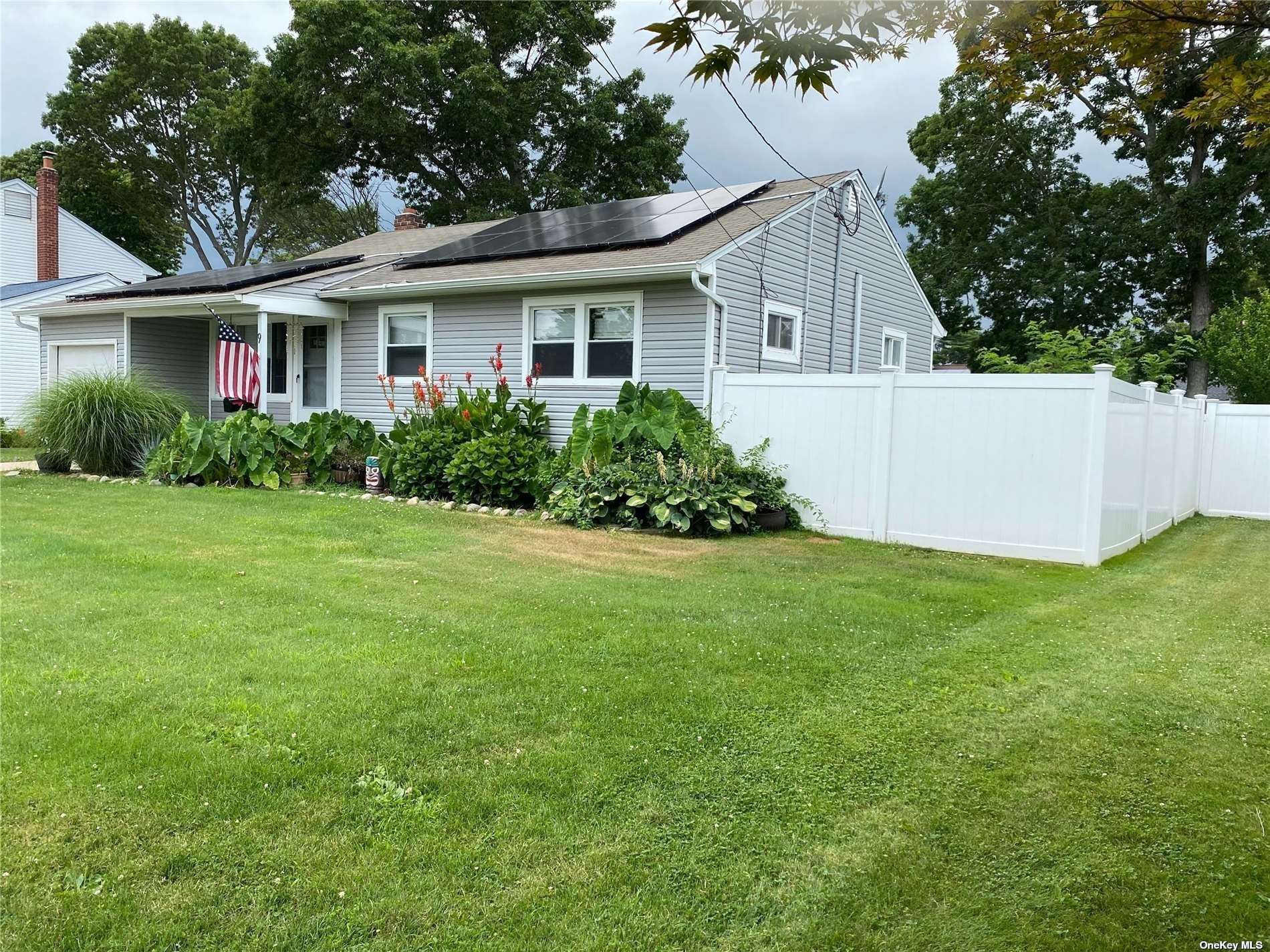 #1 photo, 9 Dollard Drive, 東長島 North Babylon , NY 11703