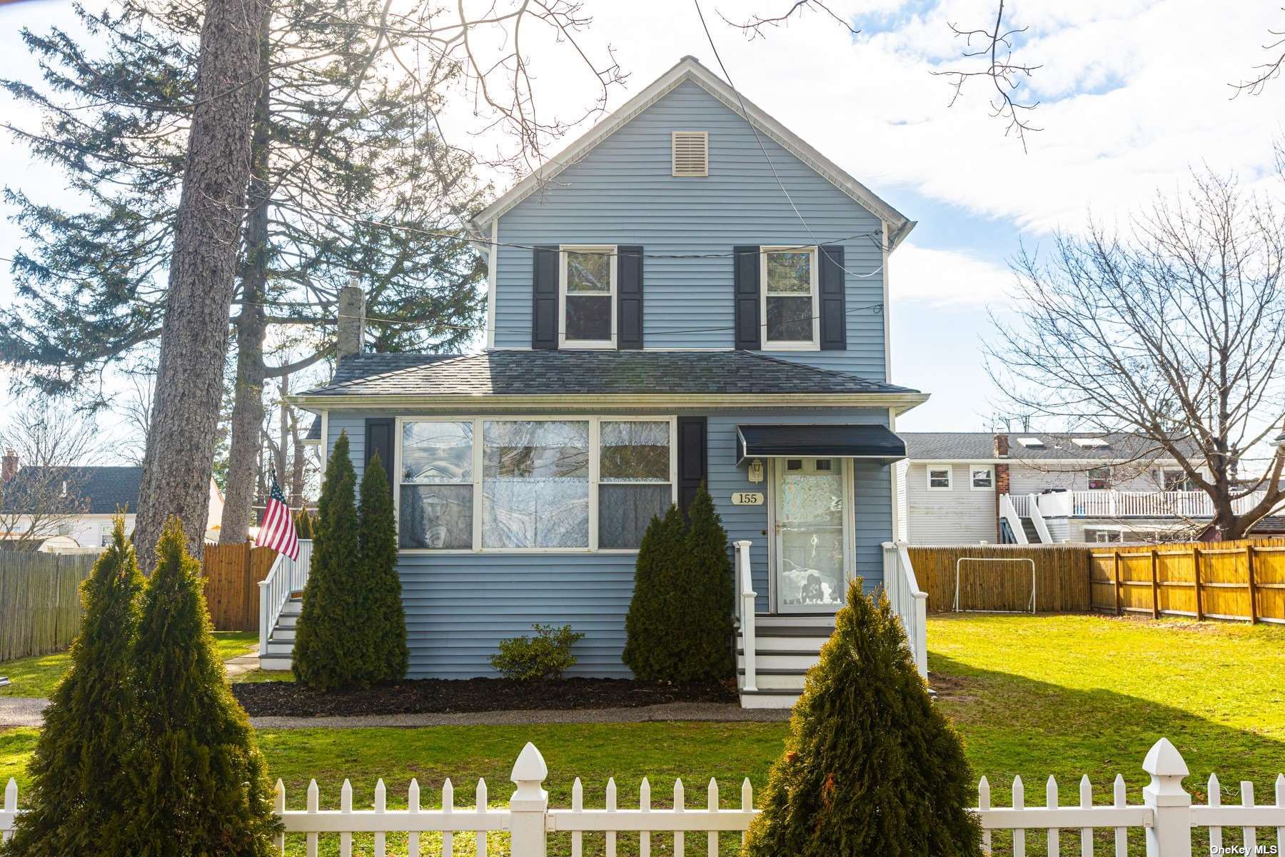 #1 photo, 155 37th Street, Lindenhurst , NY 11757