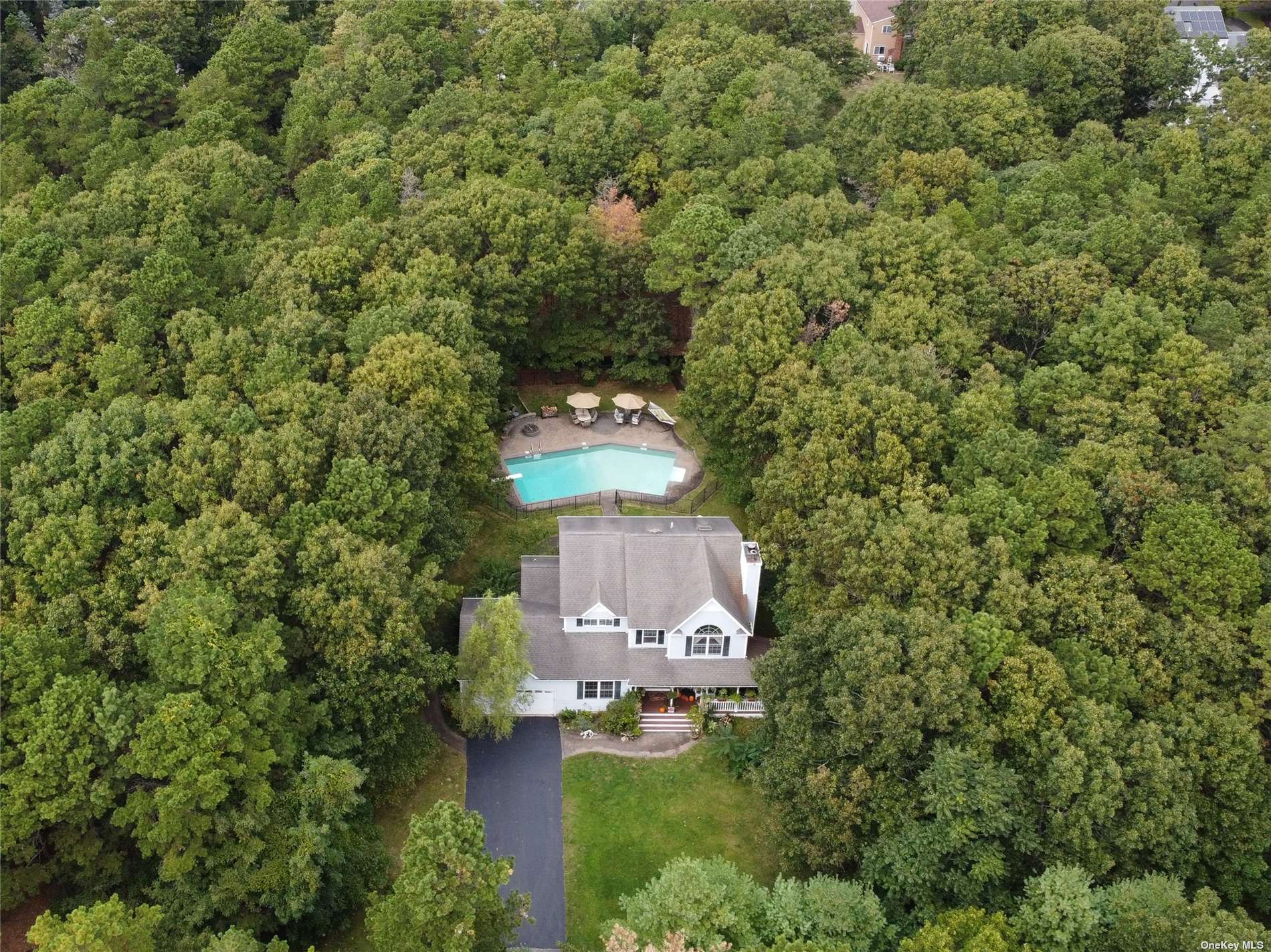 #1 photo, 217 Silas Carter Road, サフォーク郡 Manorville , NY 11949