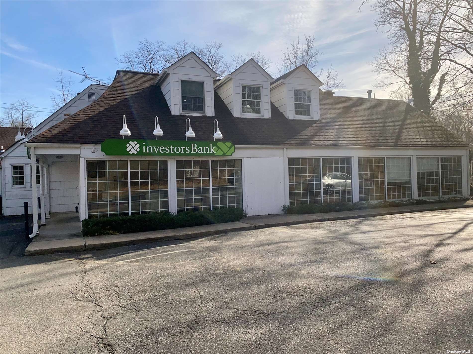 #1 photo, 690 Route 25A Road, 东长岛 East Setauket , NY 11733