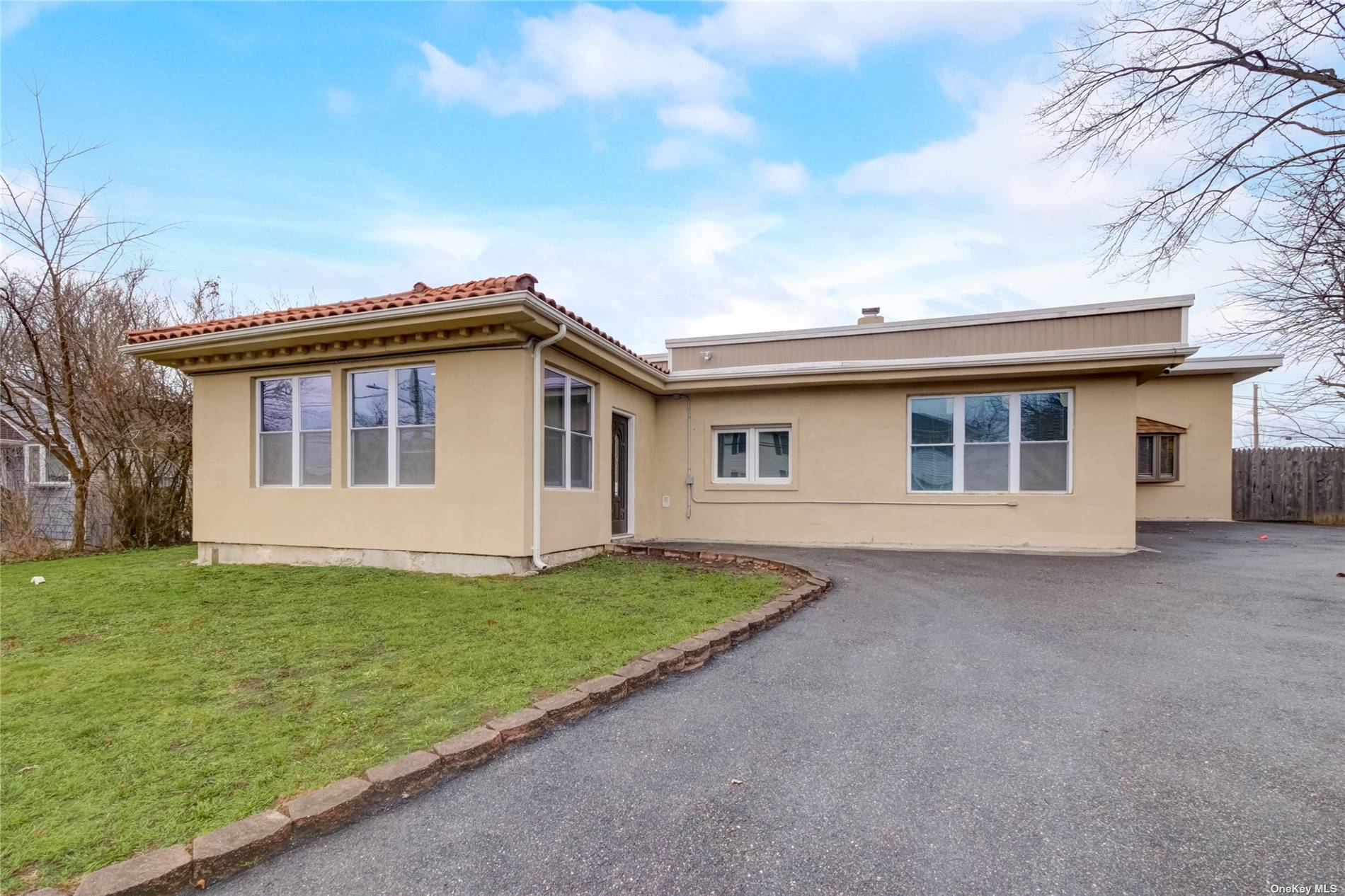 #1 photo, 34 Garden Street, 長島 Farmingdale , NY 11735