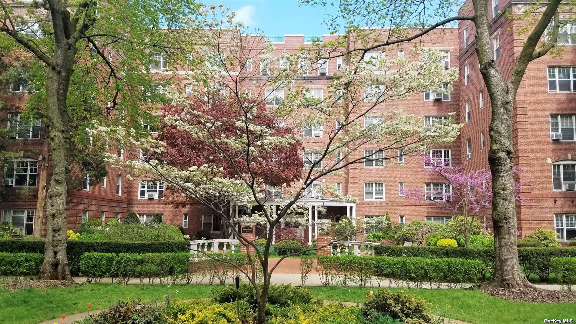 #1 photo, 77-35 113th Street, 皇后區 森林小丘 Forest Hills , NY 11375