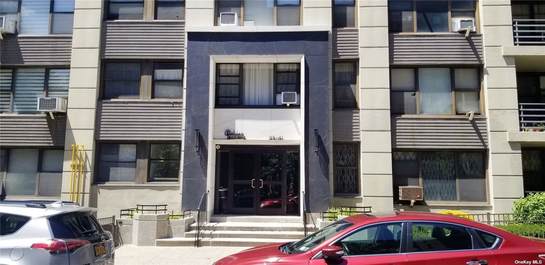 #1 photo, 98-41 64 Road, 皇后區 雷哥公園 Rego Park , NY 11374