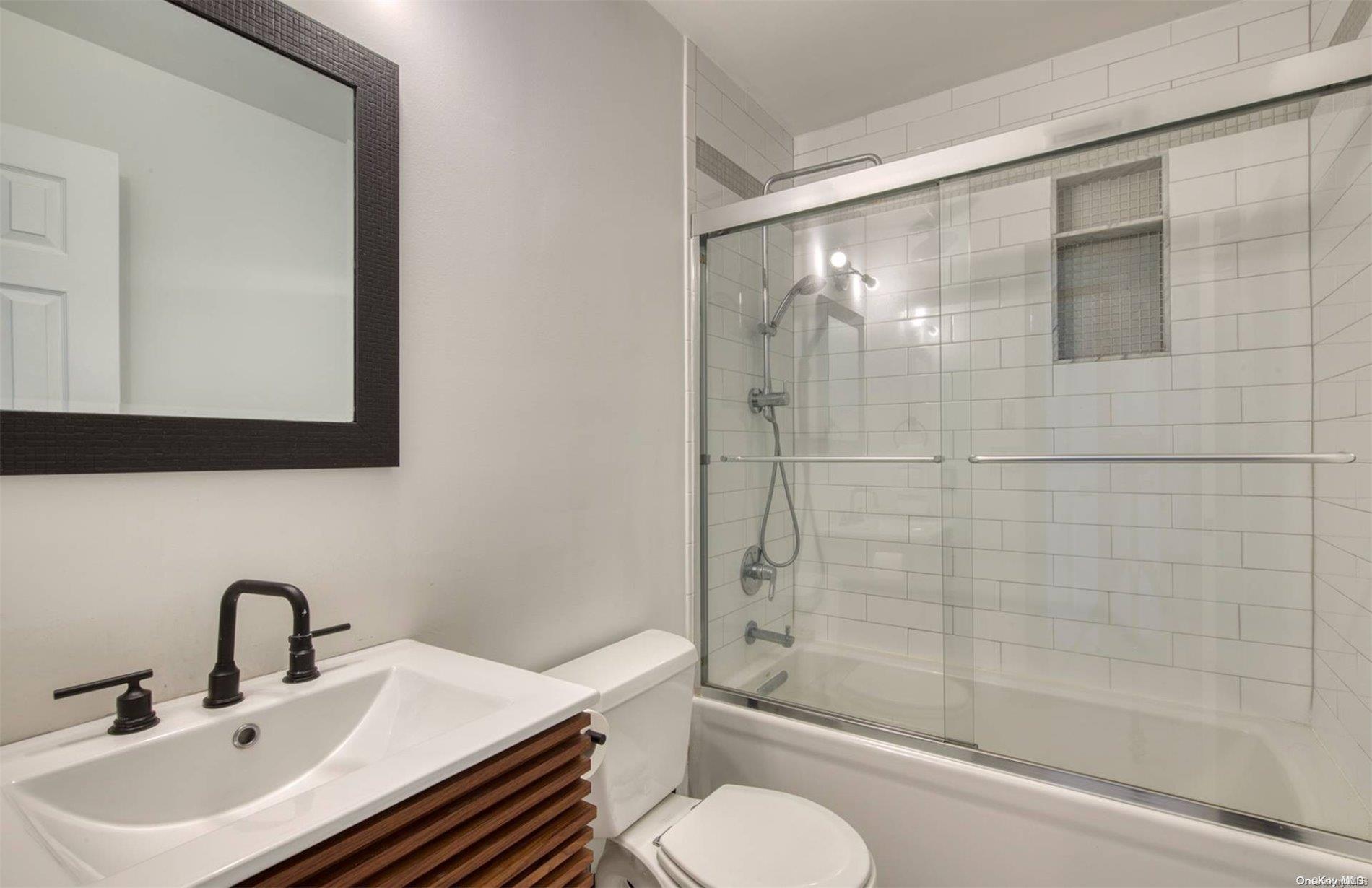 #19 photo, 66 Knoll Road, サフォーク郡 Southampton , NY 11968