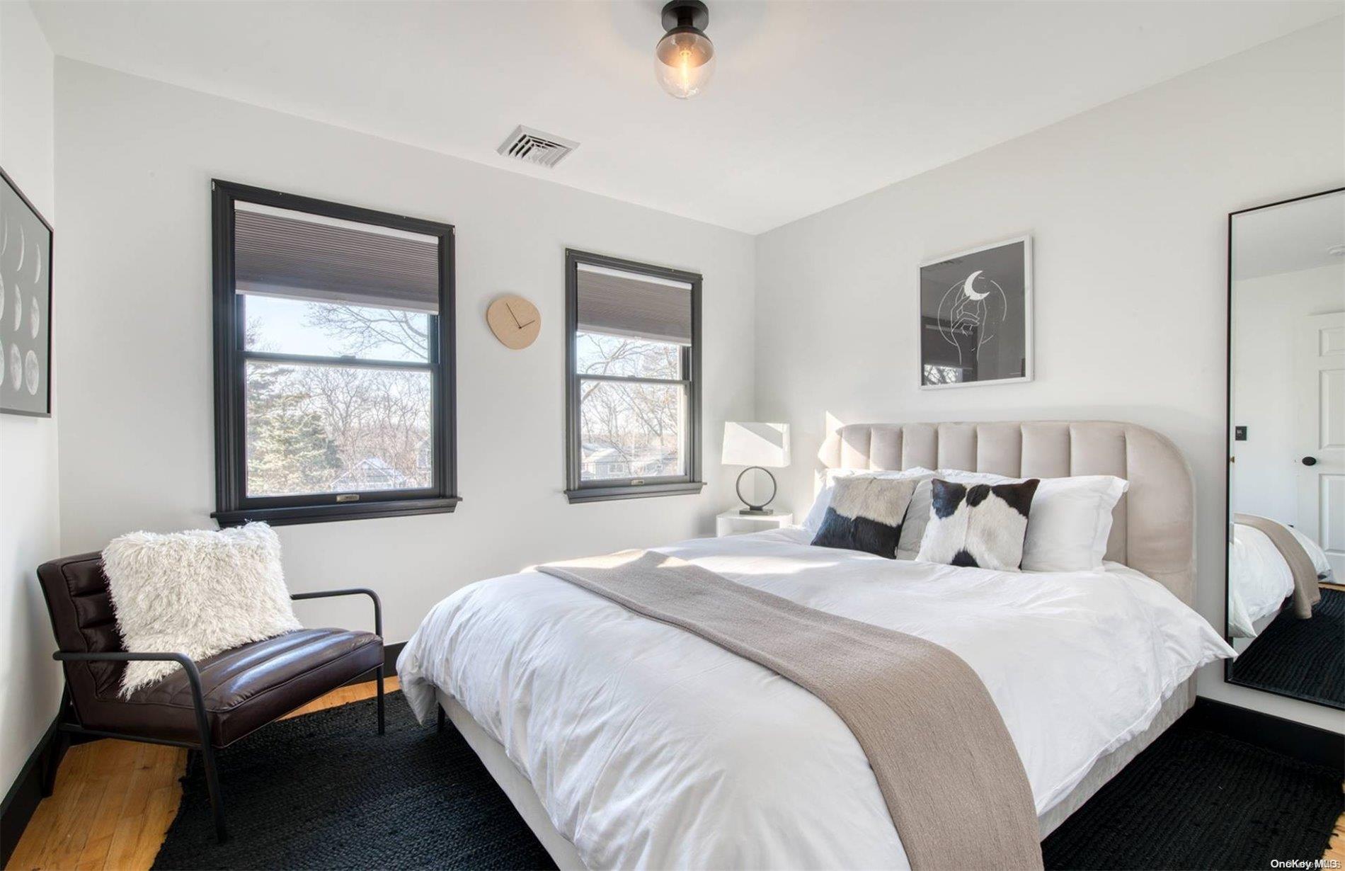 #20 photo, 66 Knoll Road, サフォーク郡 Southampton , NY 11968