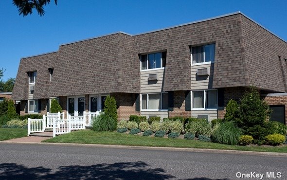 #1 photo, 40 Philip Walk, 东长岛 West Babylon , NY 11704