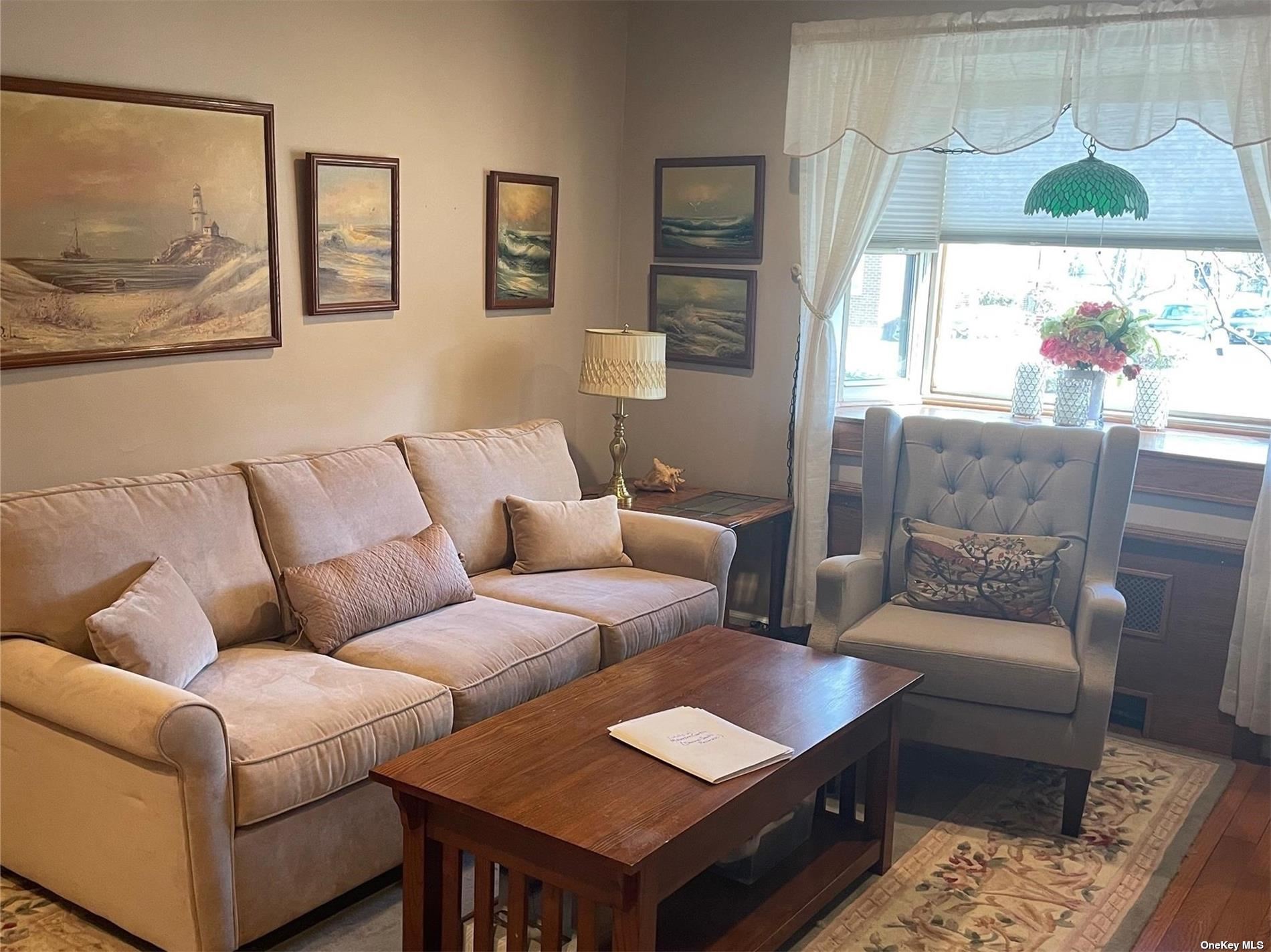 #1 photo, 6032 Little Neck Pkwy, 皇后區 小頸 Little Neck , NY 11362