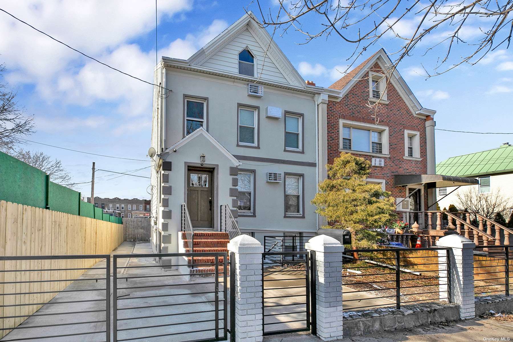 #1 photo, 70-32 70th Street, 皇后区 Glendale , NY 11385