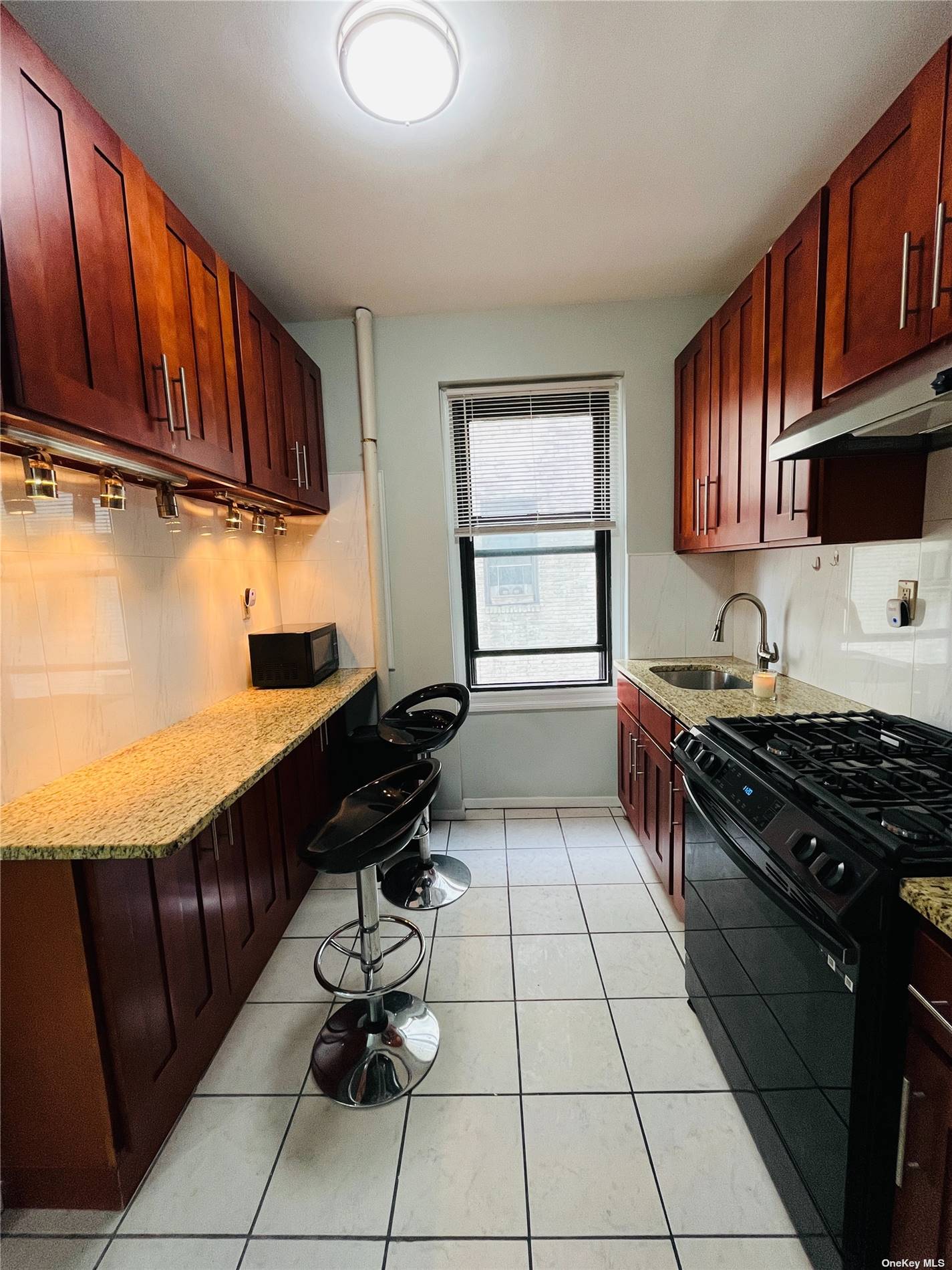 #1 photo, 21-28 35th Street, 皇后區 阿士多利亚 Astoria , NY 11105