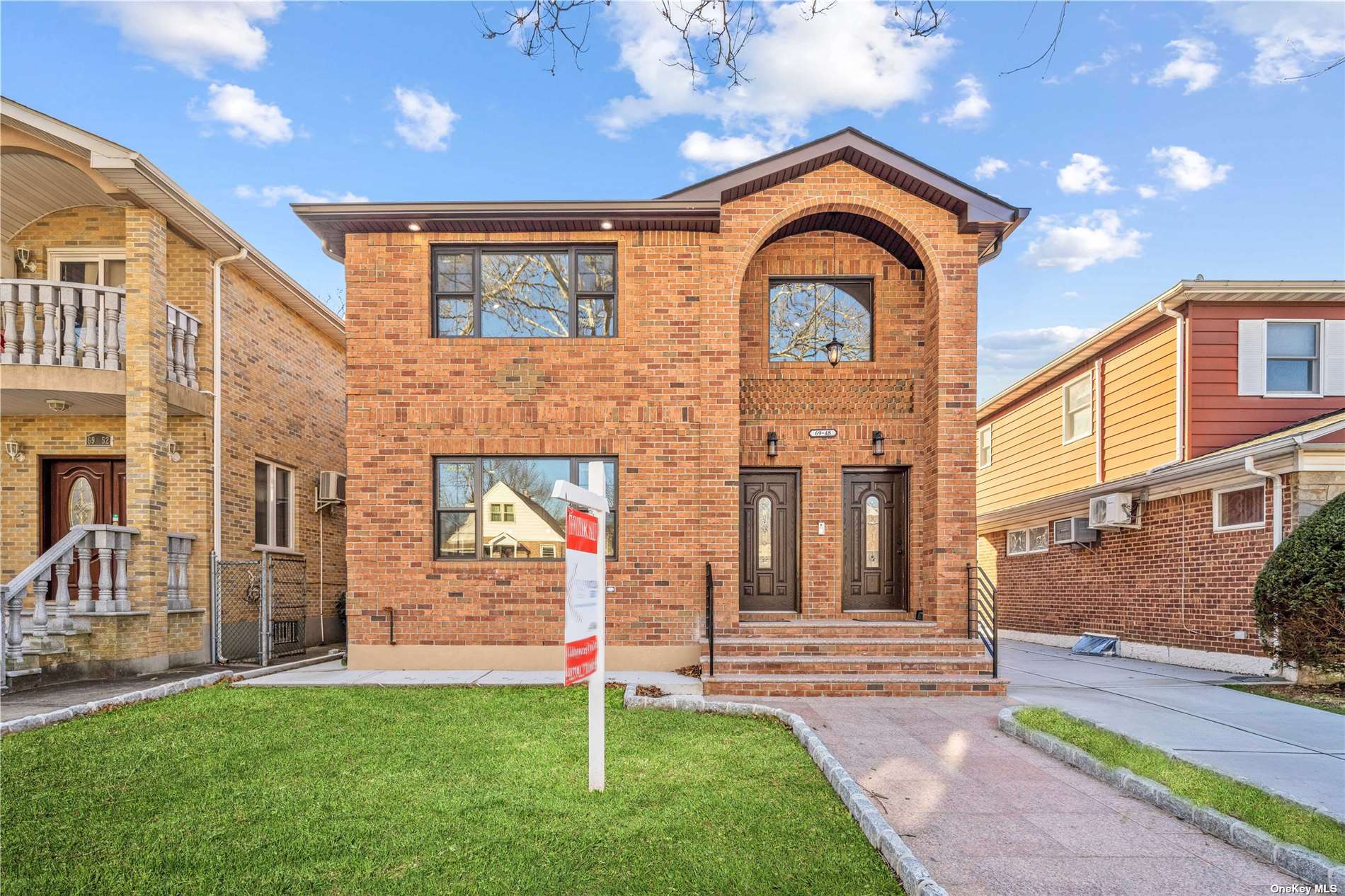 #1 photo, 69-48 Cloverdale Boulevard, 皇后区 贝塞 Bayside , NY 11364