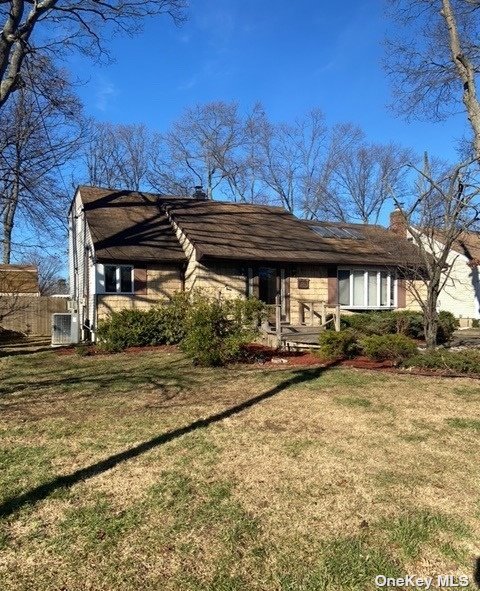 #1 photo, 19 Abrew Street, 東長島 海湾 Bay Shore , NY 11706