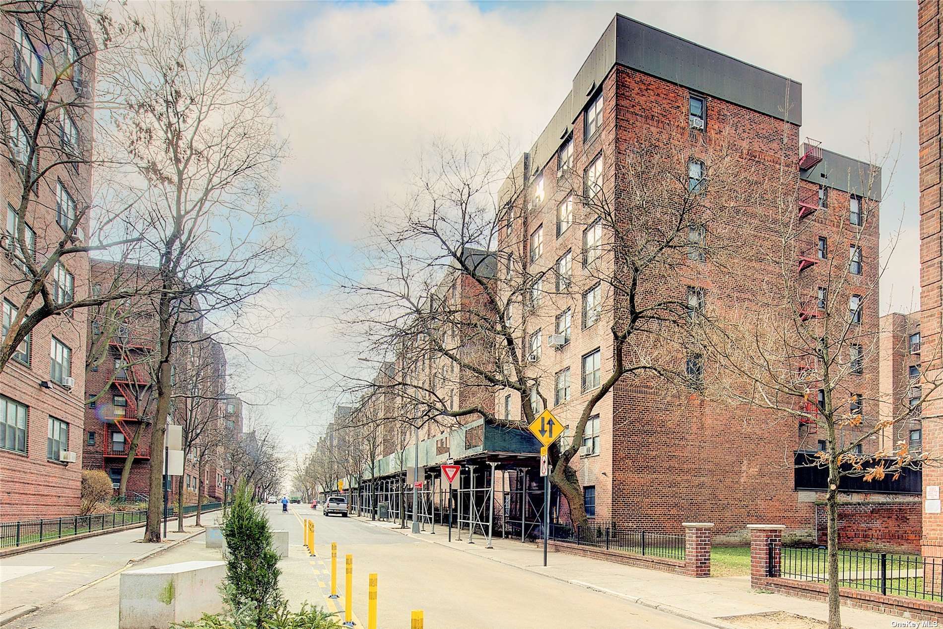 #1 photo, 34-20 78th Street, 皇后區 傑克遜高地 Jackson Heights , NY 11372