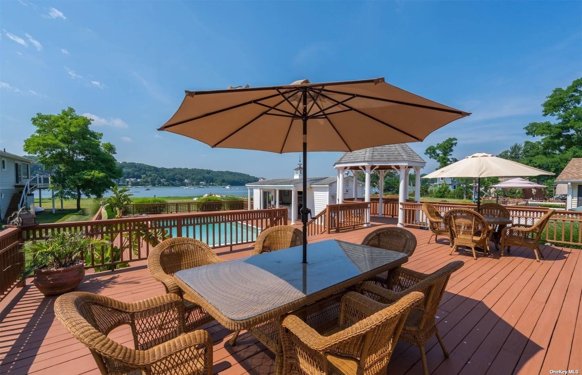 #1 photo, 34 Quincy Avenue, 長島 Bayville , NY 11709