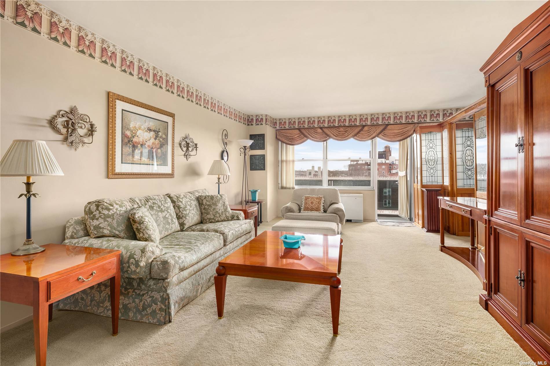 #1 photo, 111-20 73 Avenue, 皇后區 森林小丘 Forest Hills , NY 11375