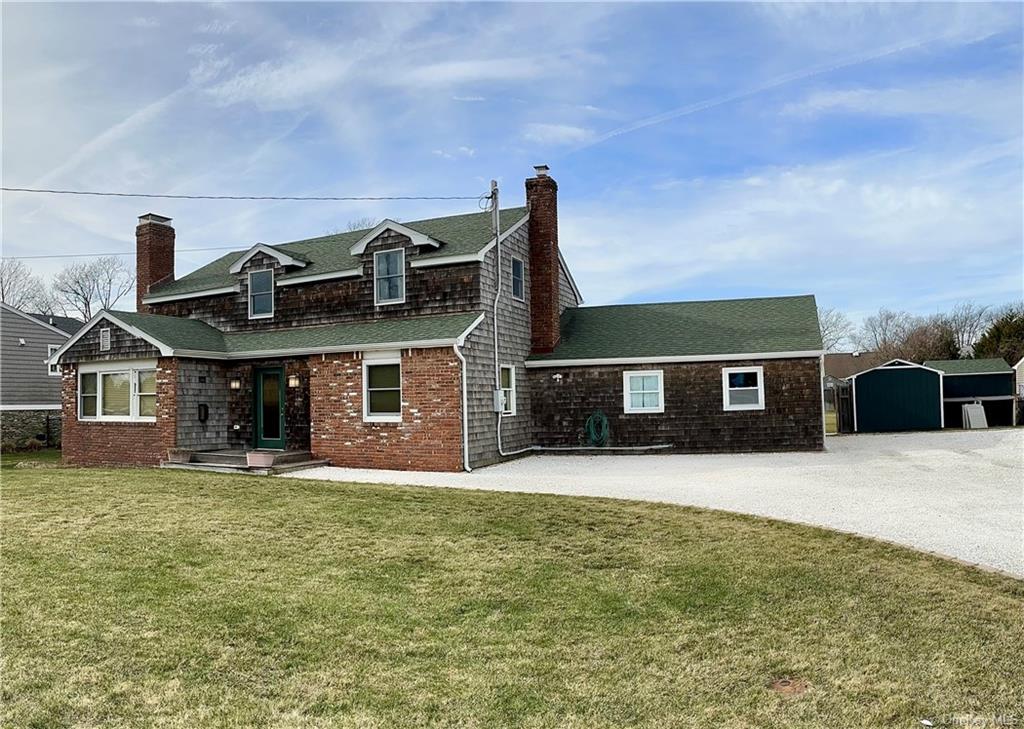 #1 photo, 329 Ocean Avenue, 東長島 Amityville , NY 11701