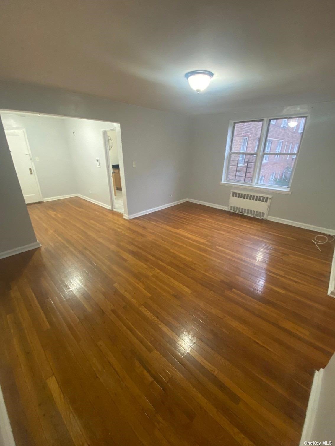 #1 photo, 105-38 64 Road, 皇后區 森林小丘 Forest Hills , NY 11375