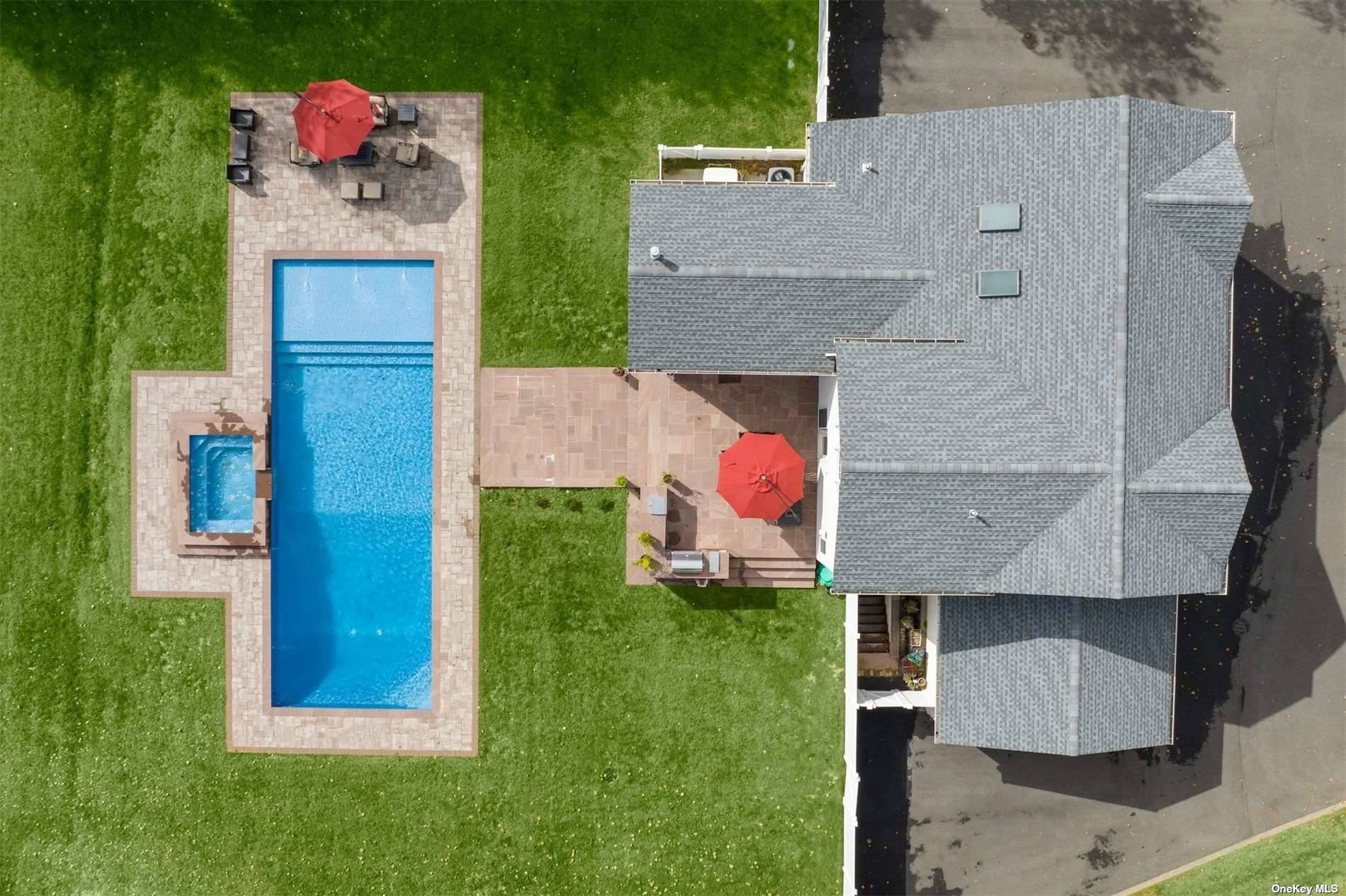 #1 photo, 440 Wolf Hill Road, 东长岛 Dix小山 Dix Hills , NY 11746