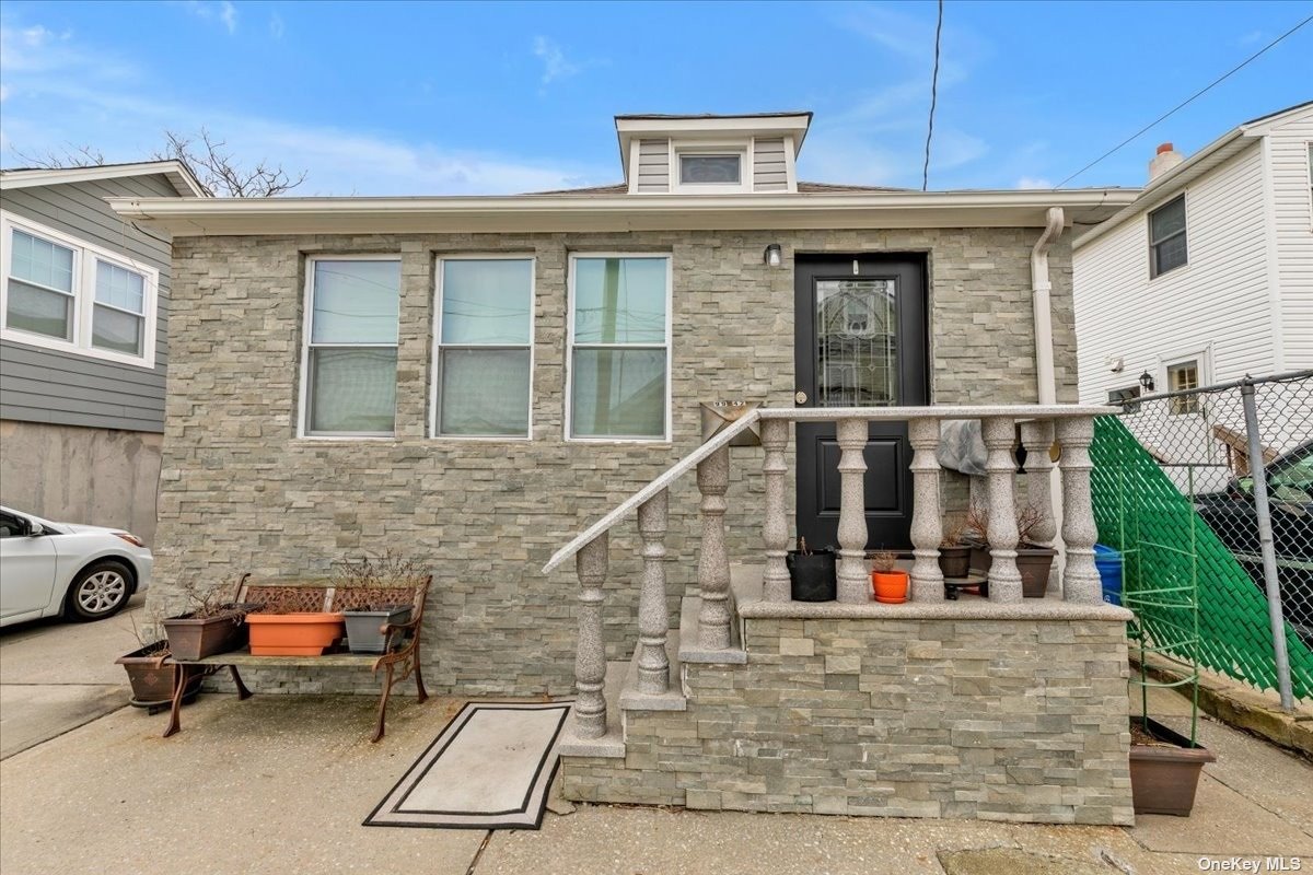 #1 photo, 99-42 163rd Road, 皇后区 霍华德滩 Hamilton Beach , NY 11414