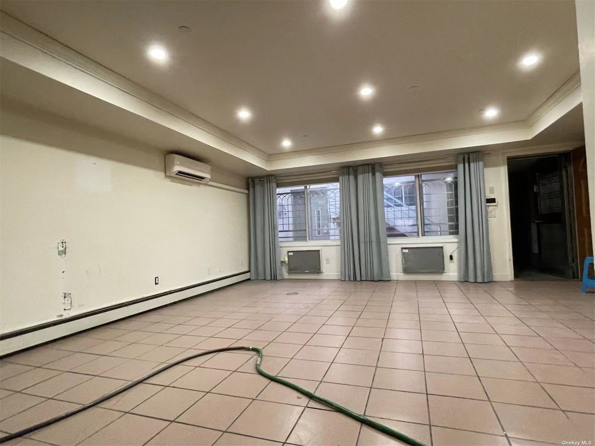 #1 photo, 132-46 41st Avenue, 法拉盛 Flushing , NY 11355
