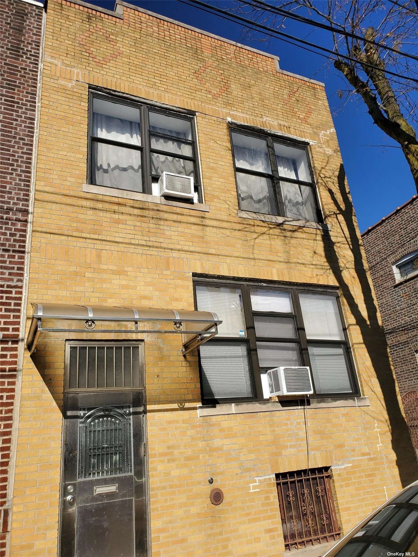 #1 photo, 59-23 Menahan Street, 法拉盛 Flushing , NY 11385