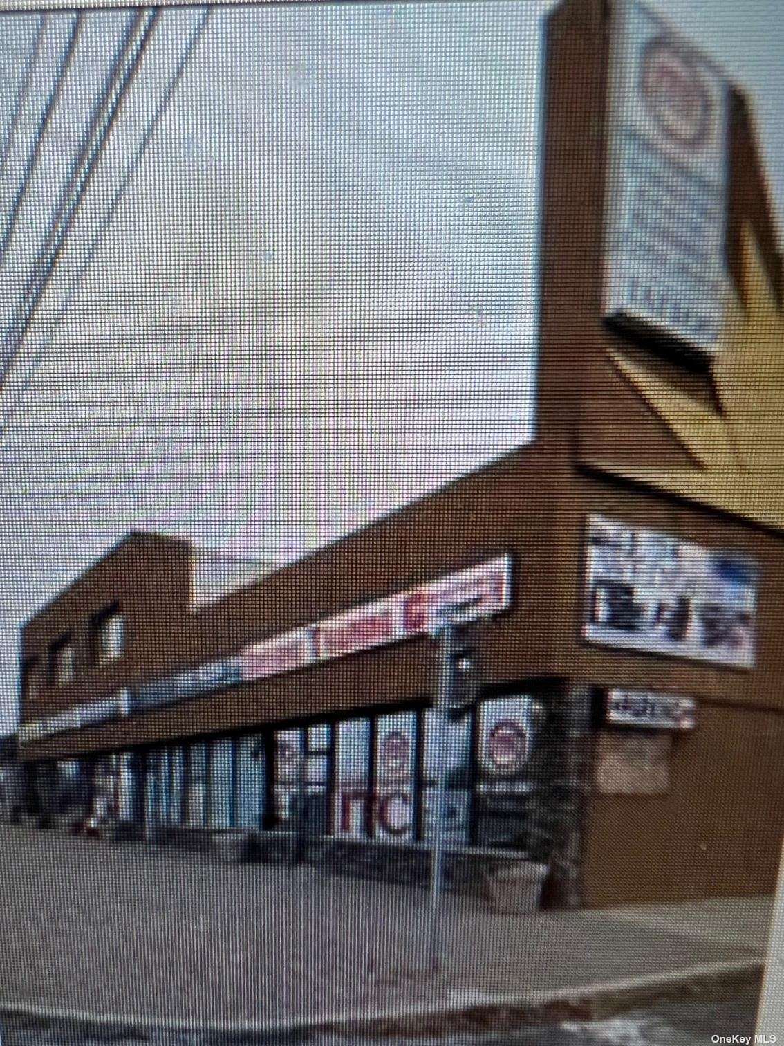 #1 photo, 119 - 125 Sunrise, 东长岛 Lindenhurst , NY 11757