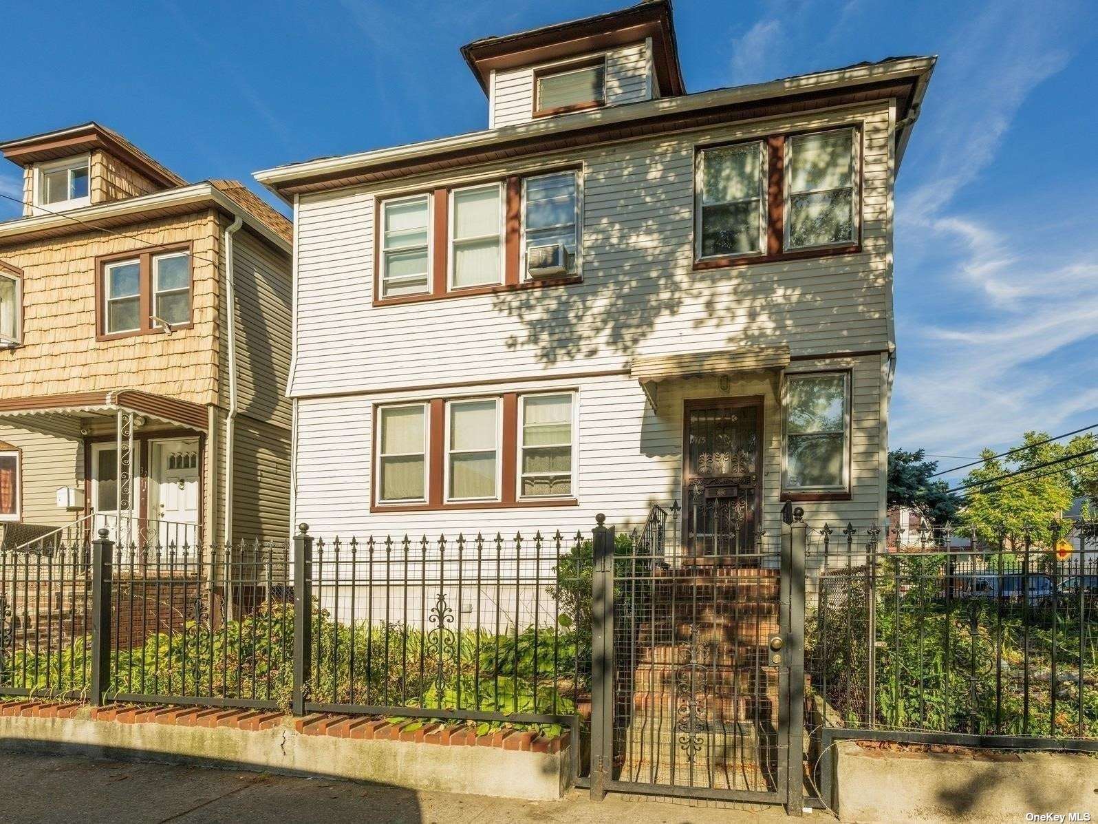 #1 photo, 37-15 92nd Street, 皇后區 傑克遜高地 Jackson Heights , NY 11372