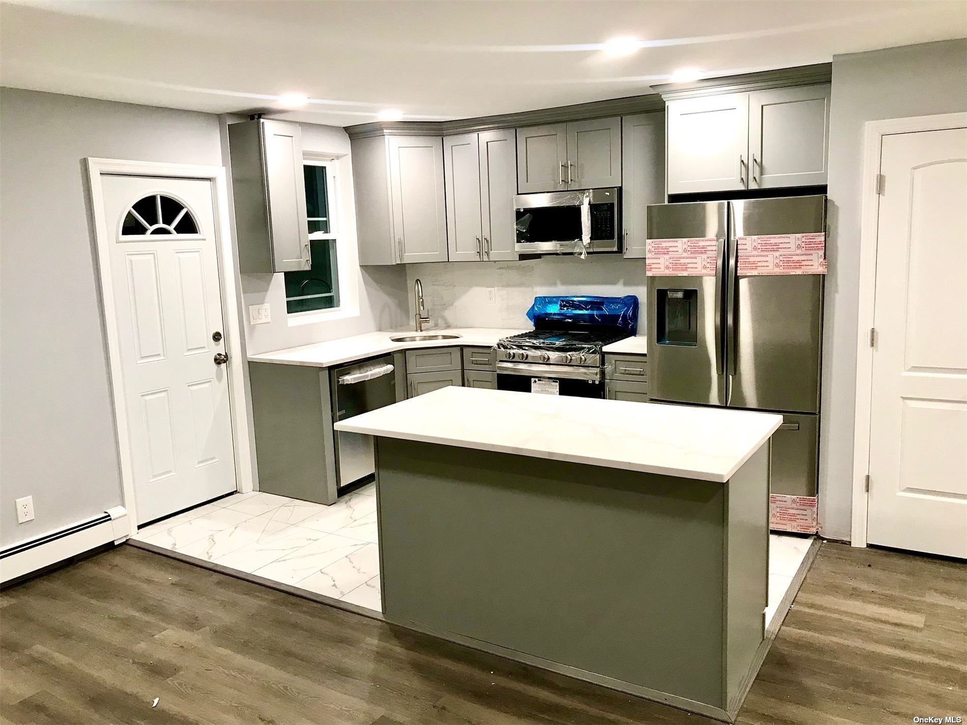 #1 photo, 3028 Grace Avenue, 布朗士 Bronx , NY 10469