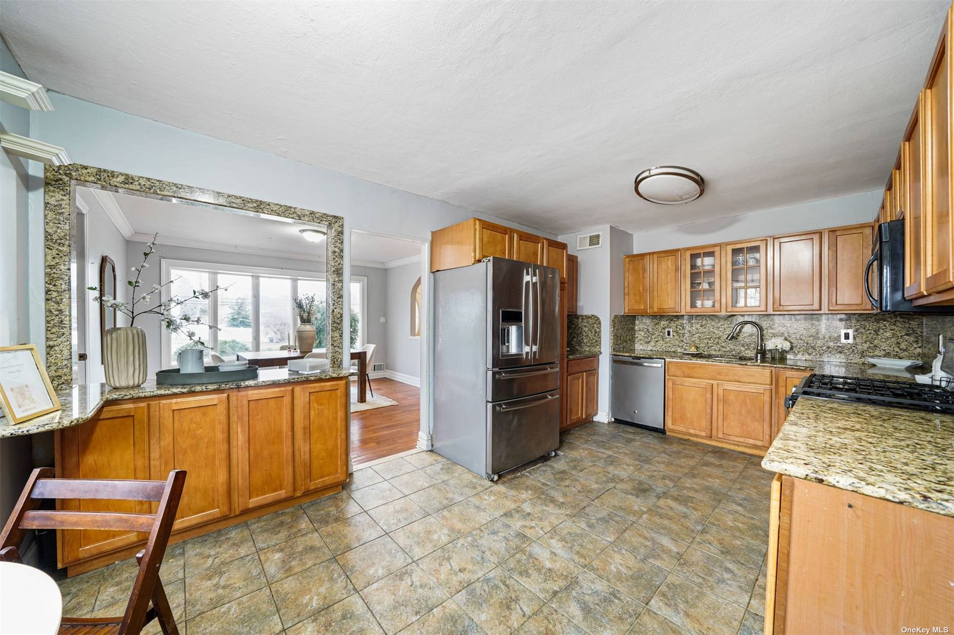 #1 photo, 11 Hollo Drive, 東長島 Holbrook , NY 11741