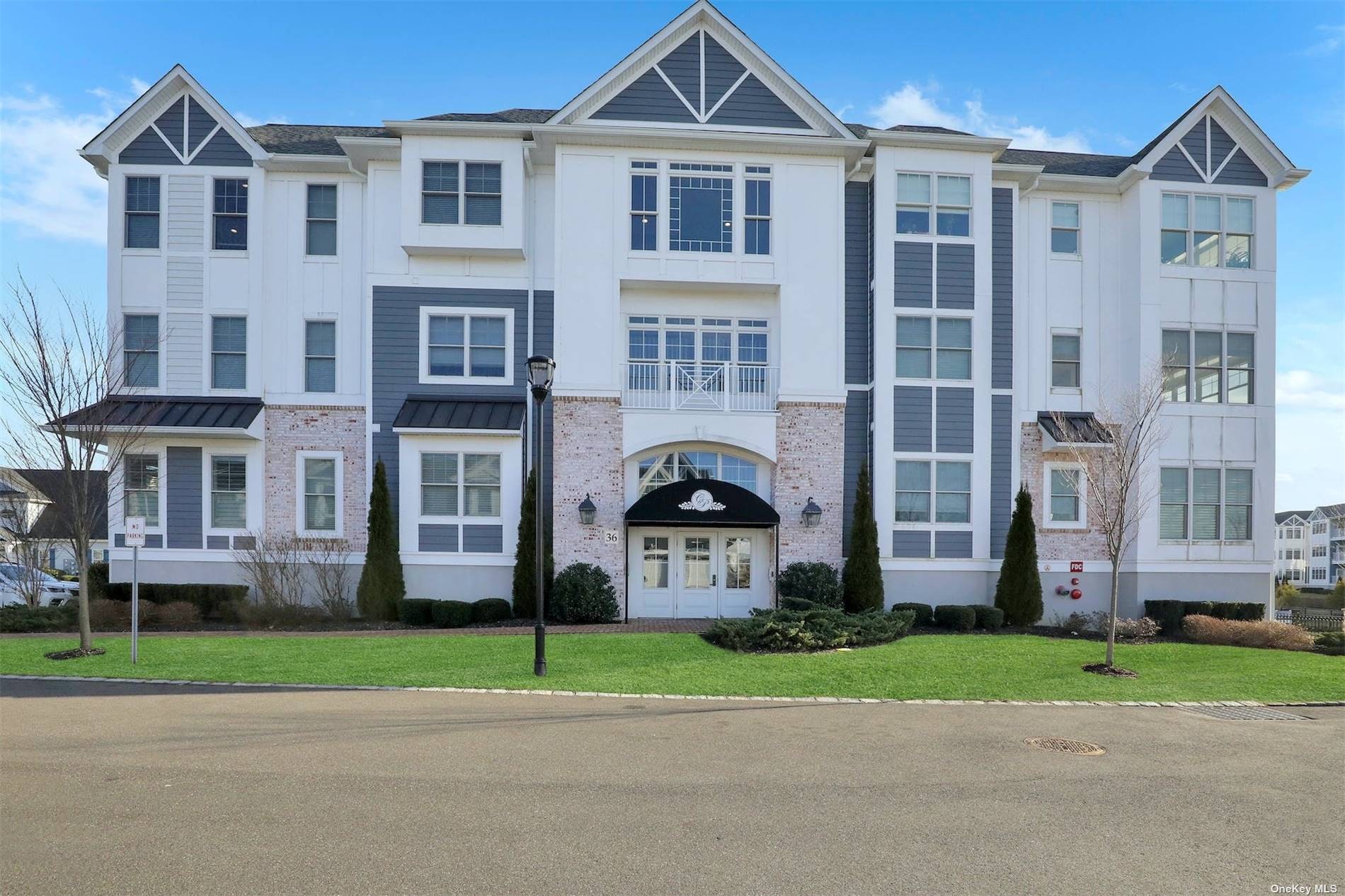 #1 photo, 36104 Winterberry Drive, 長島 Plainview , NY 11803