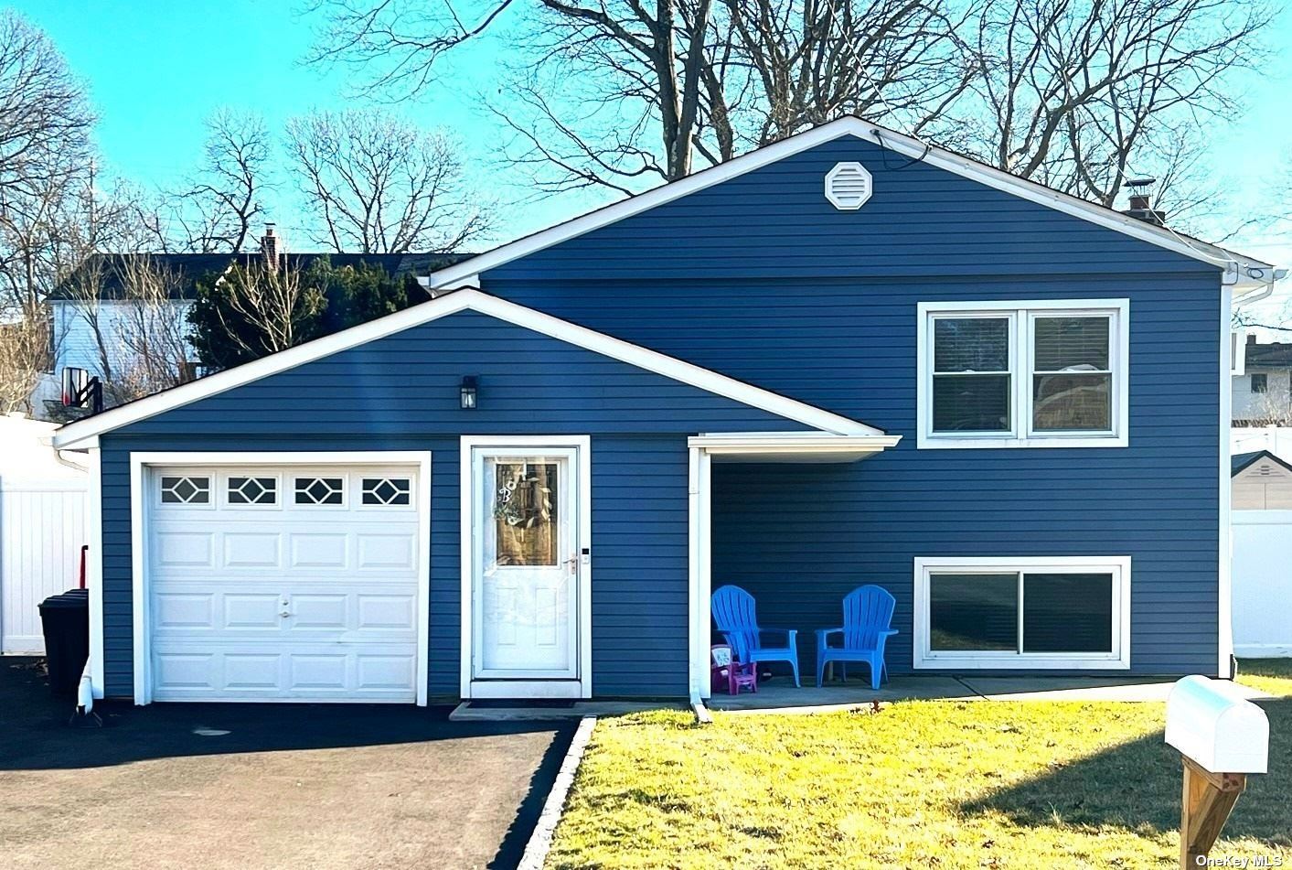 #1 photo, 330 Wildwood Road, 東長島 Ronkonkoma , NY 11779